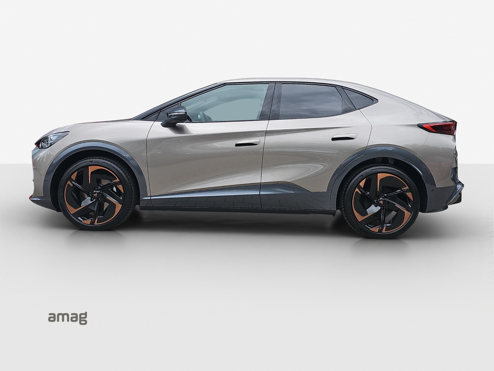CUPRA Tavascan Type 9 77 kWh Adrenaline Prime Edition-image-1