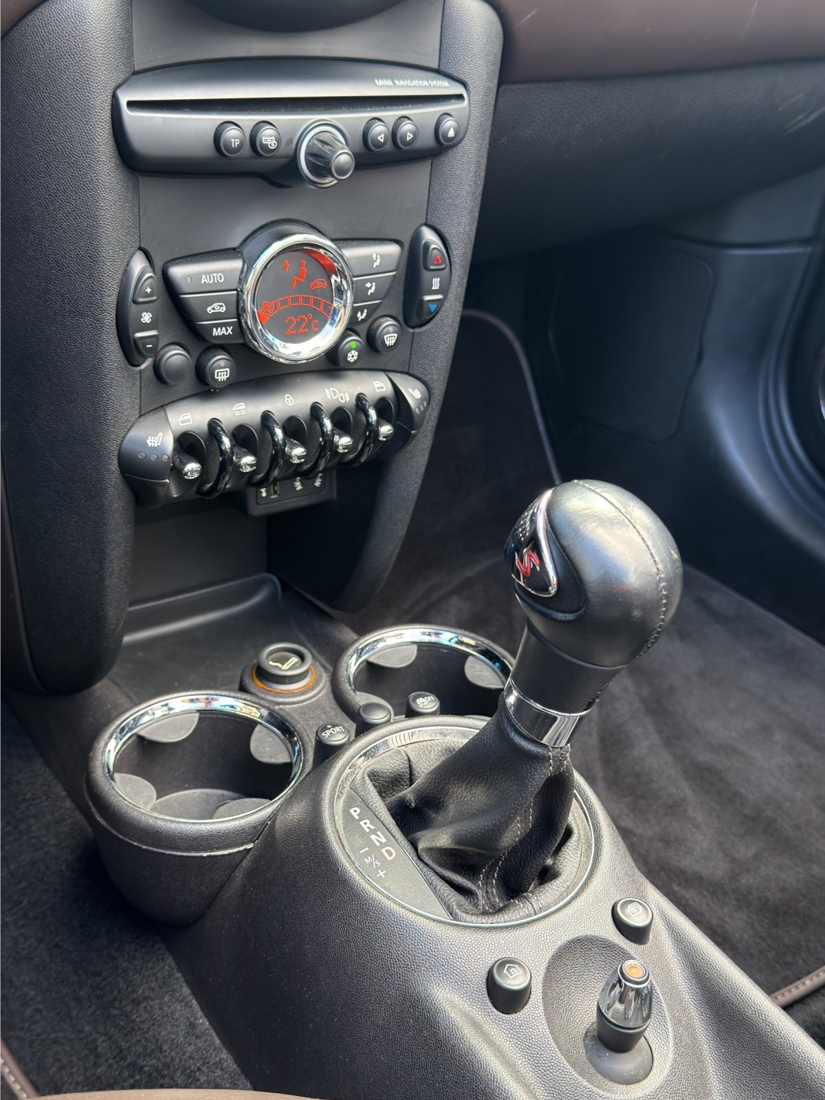 MINI Cooper S Cabriolet Steptronic-image-14