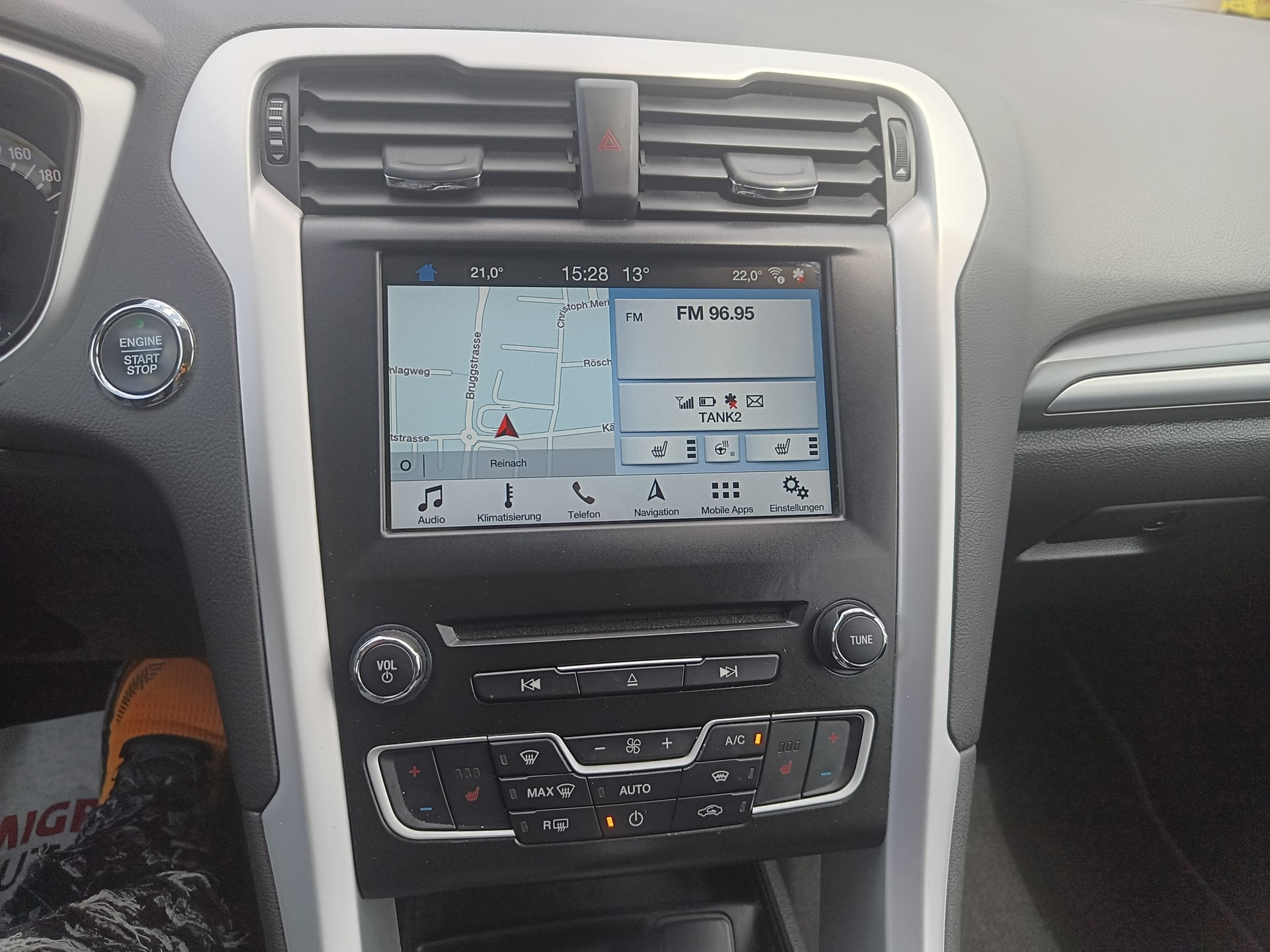 FORD 2.0 TDCi 180 Titanium-image-2