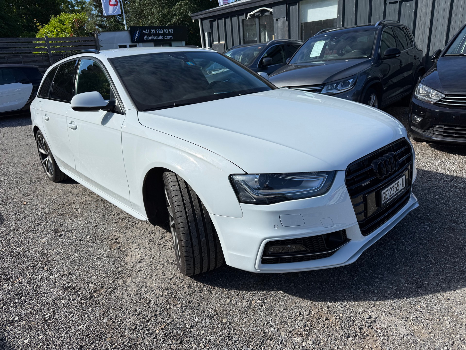 AUDI A4 Avant 2.0 TDI quattro S-tronic-image-13