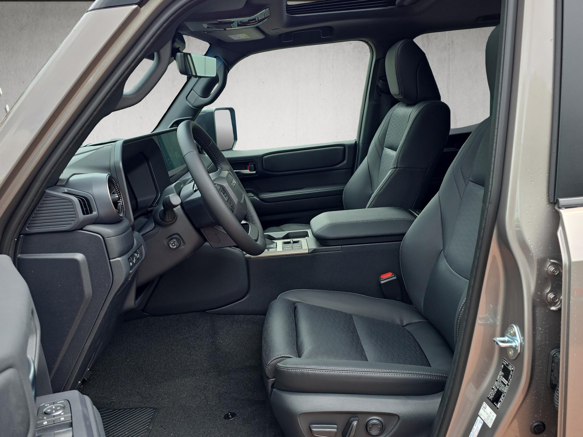 TOYOTA Land Cruiser 2.8 D 48V Invincible-image-8