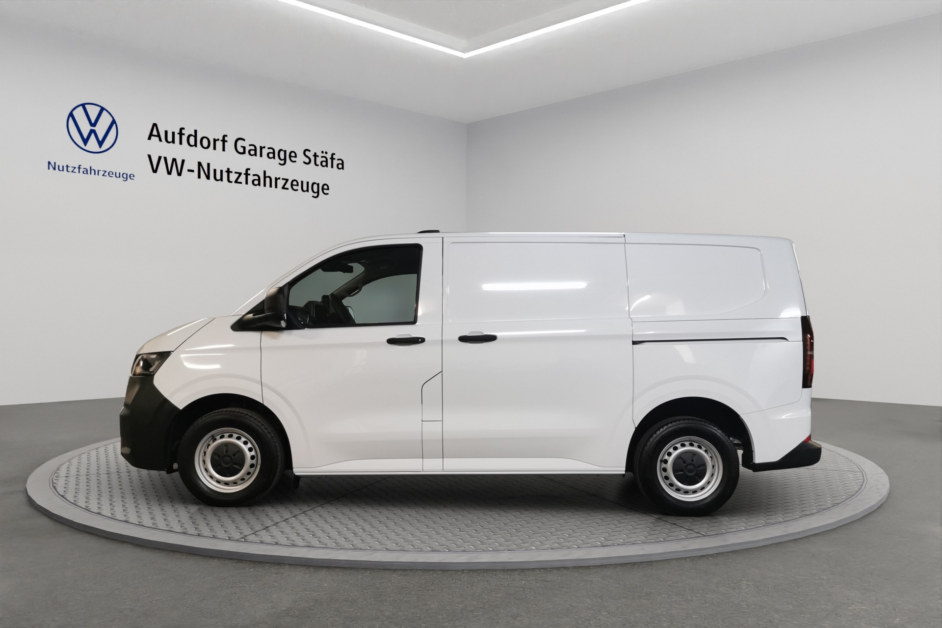 VW Transporter 2.0 TDI-image-1