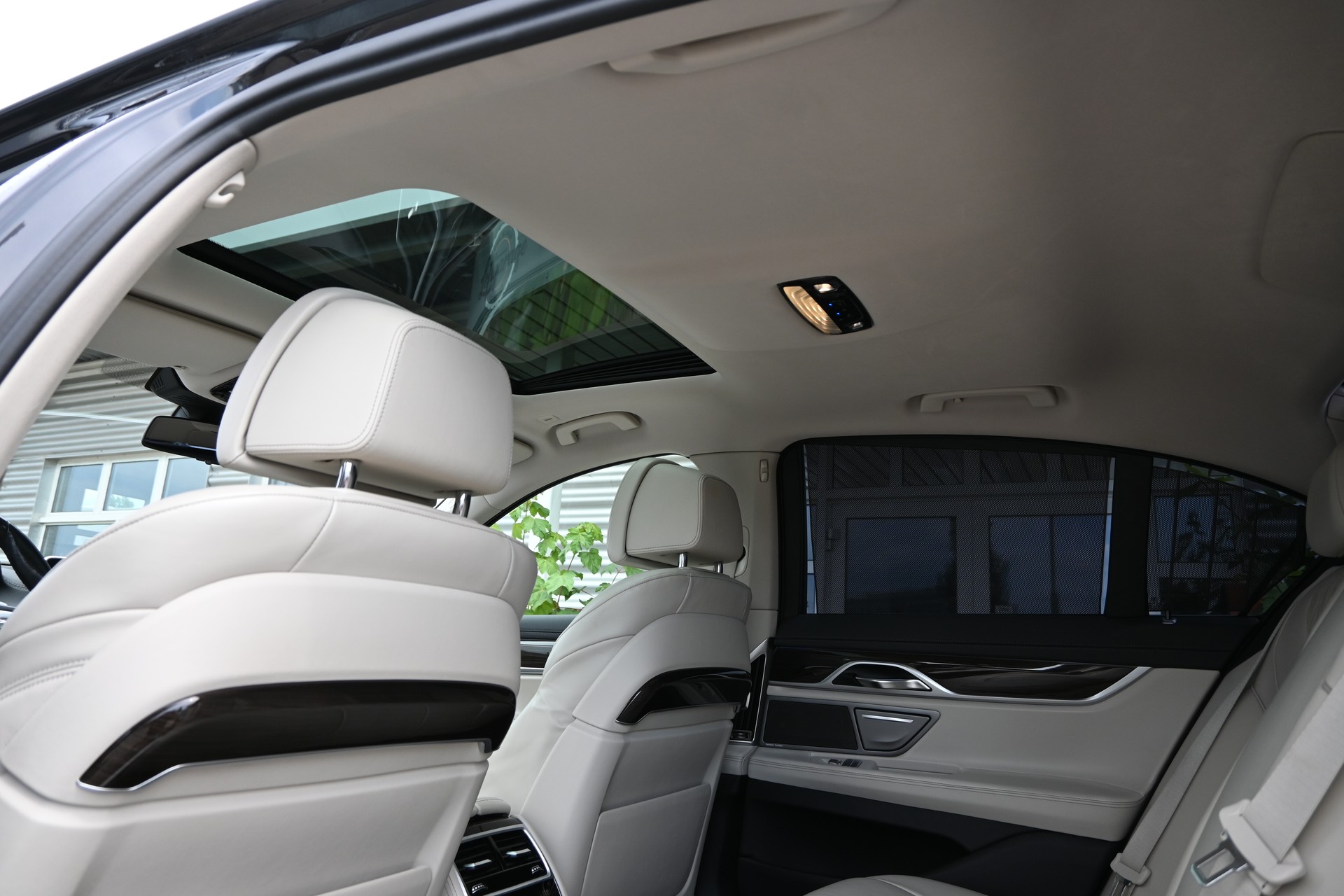 BMW 730d xDrive Steptronic-image-15