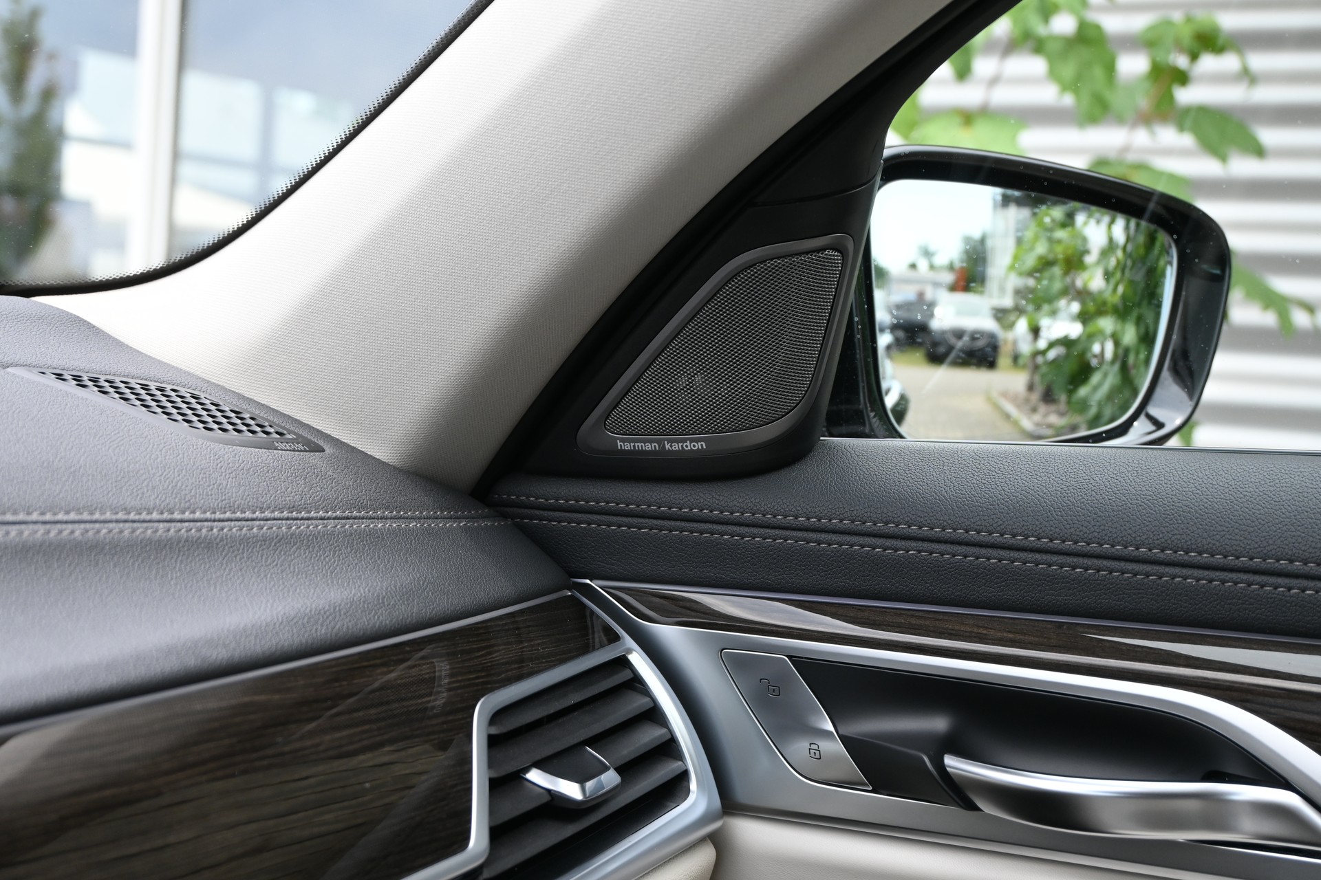 BMW 730d xDrive Steptronic-image-18