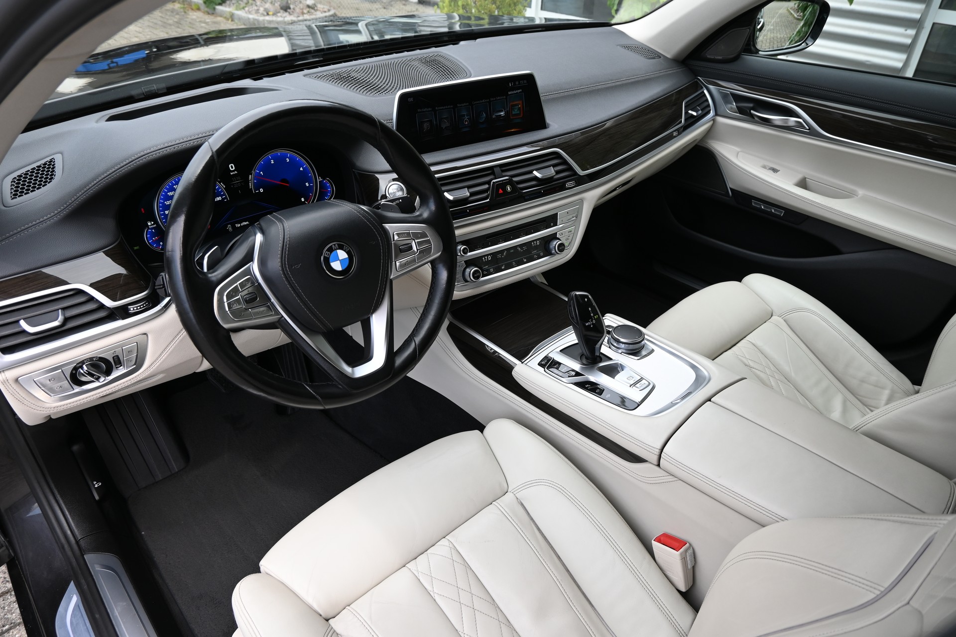BMW 730d xDrive Steptronic-image-9