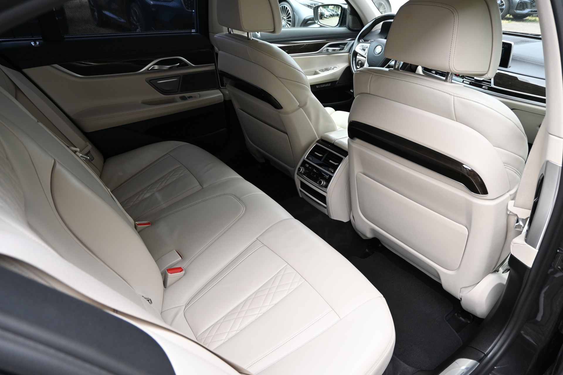 BMW 730d xDrive Steptronic-image-12