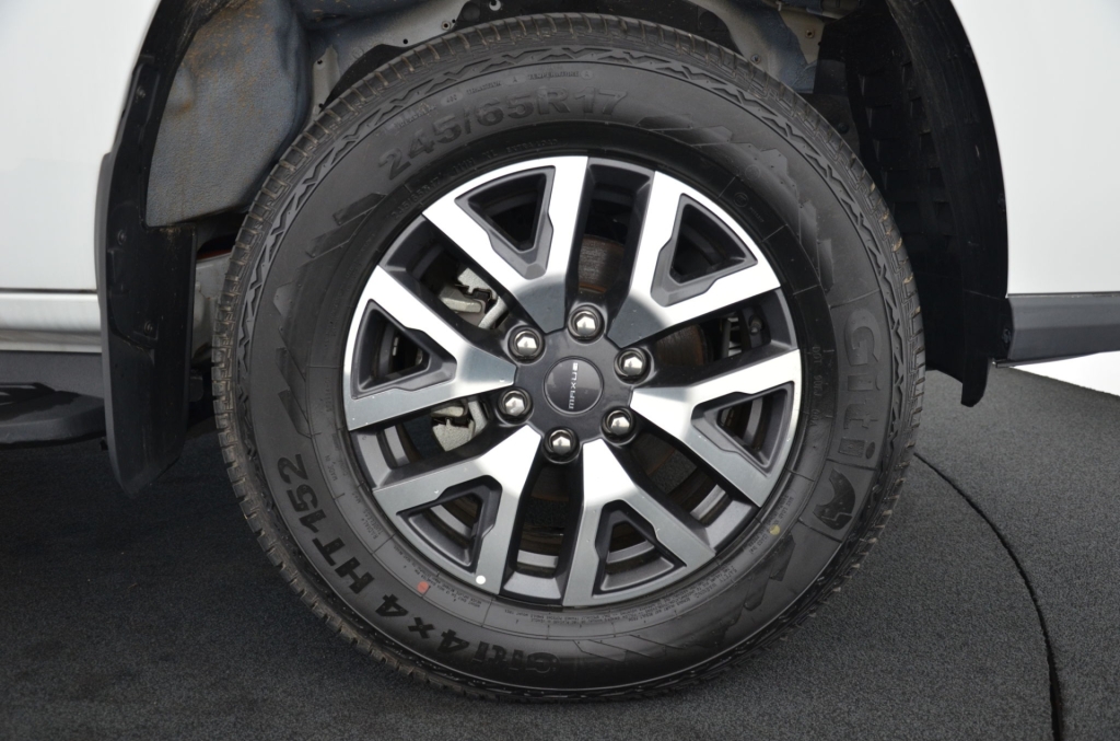 MAXUS T90 EV 89kWh Elite-image-9