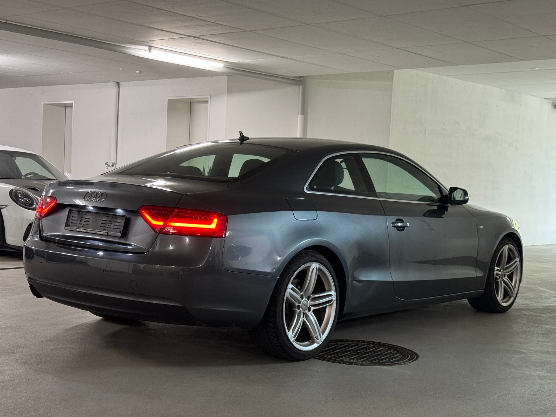 AUDI A5 Coupé 2.0 TFSI quattro S-tronic S-Line-image-6