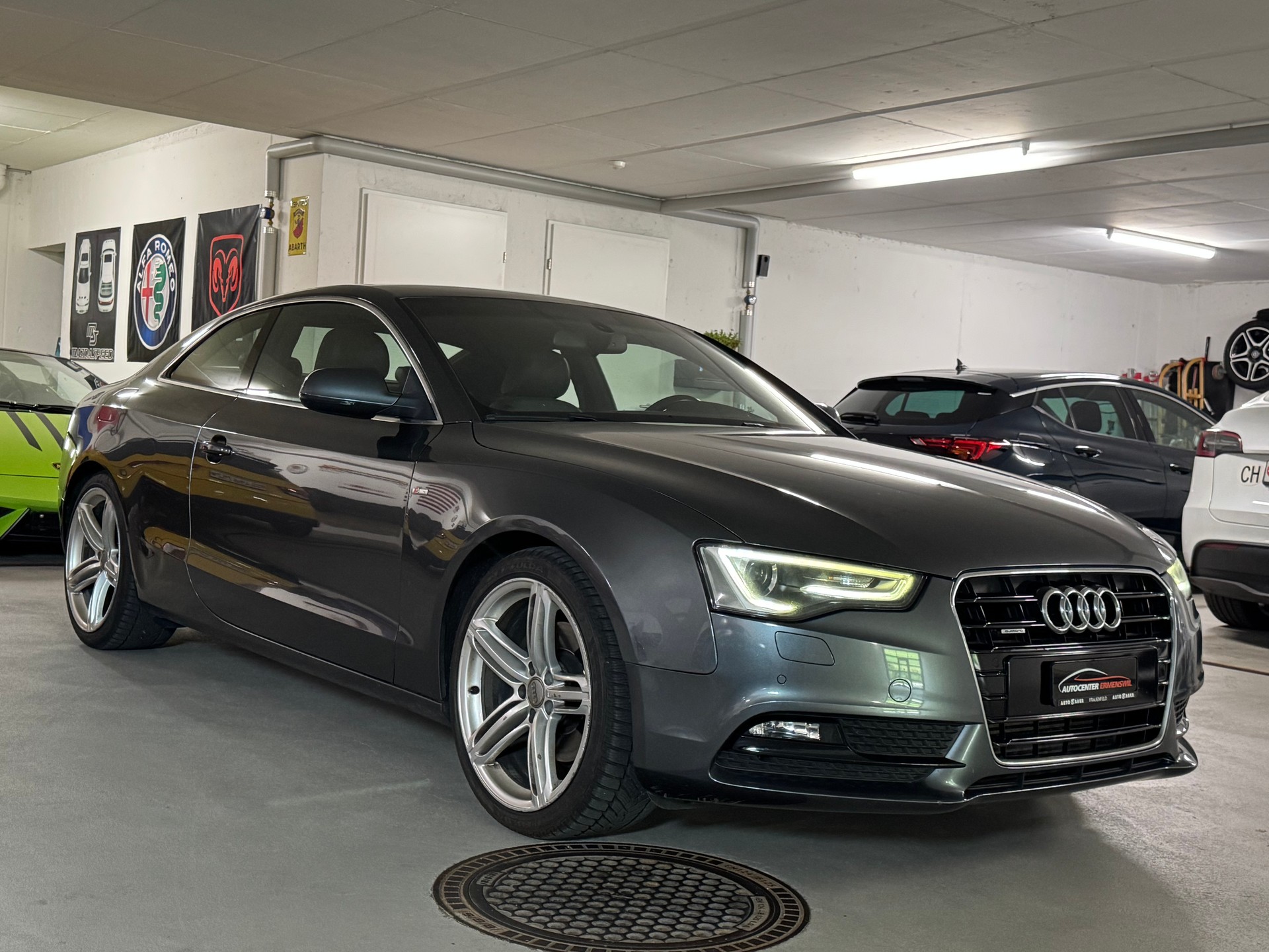 AUDI A5 Coupé 2.0 TFSI quattro S-tronic S-Line-image-2
