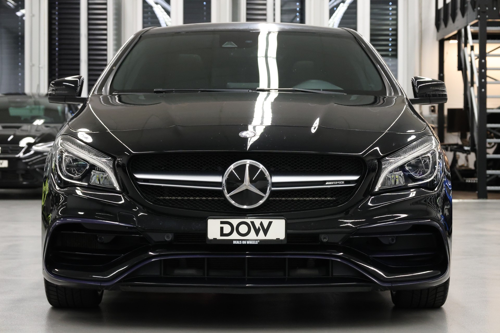 MERCEDES-BENZ CLA 45 AMG 4m Shooting Brake-image-2
