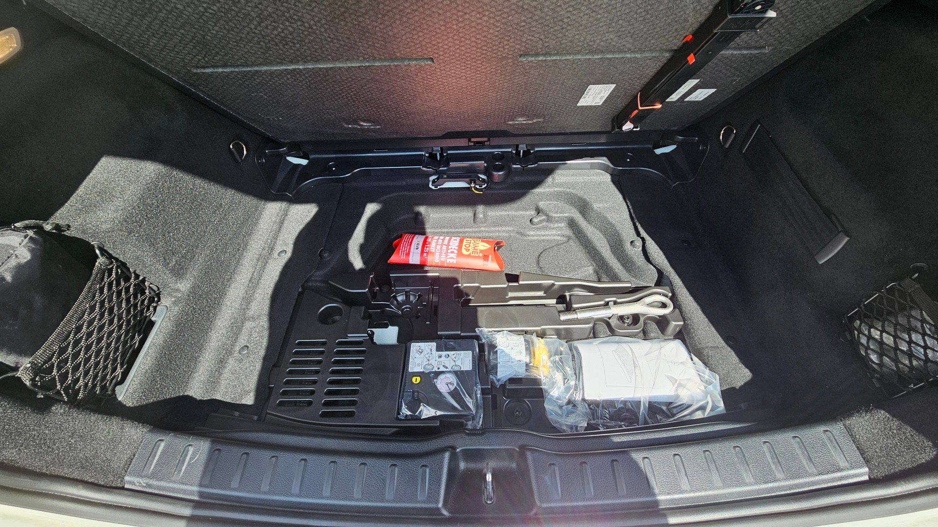 MERCEDES-BENZ GLA 250 AMG Line 4matic-image-7