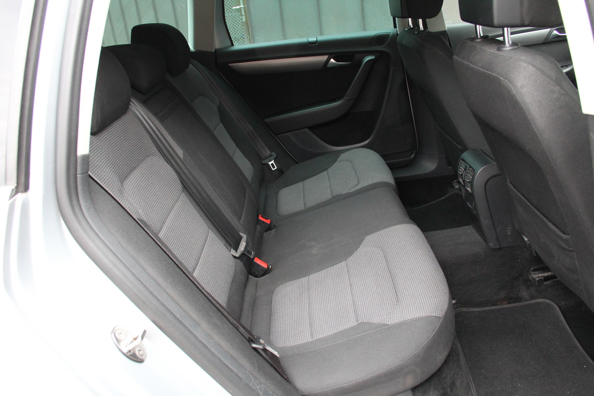 VW Passat Variant 2.0 TDI BlueMotion Technology Comfortline DSG-image-13