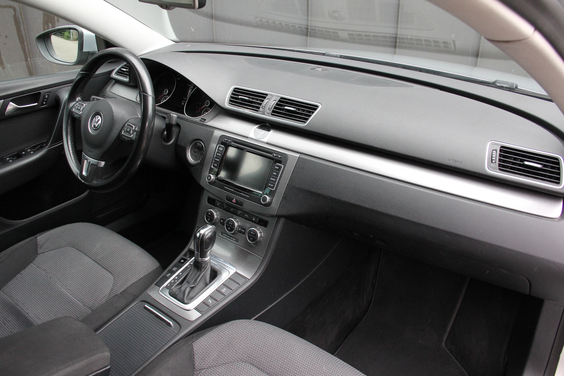 VW Passat Variant 2.0 TDI BlueMotion Technology Comfortline DSG-image-6