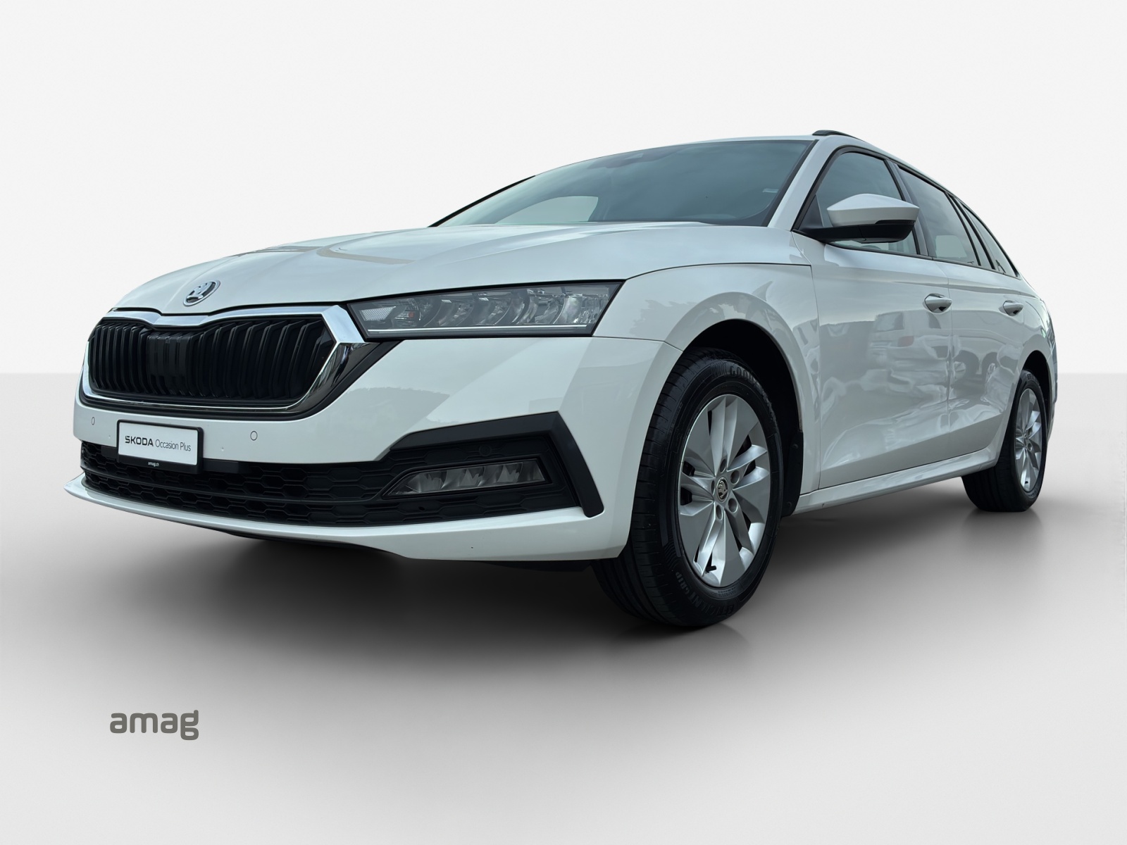 SKODA Octavia Combi 2.0 TDI DSG Ambition-image-0