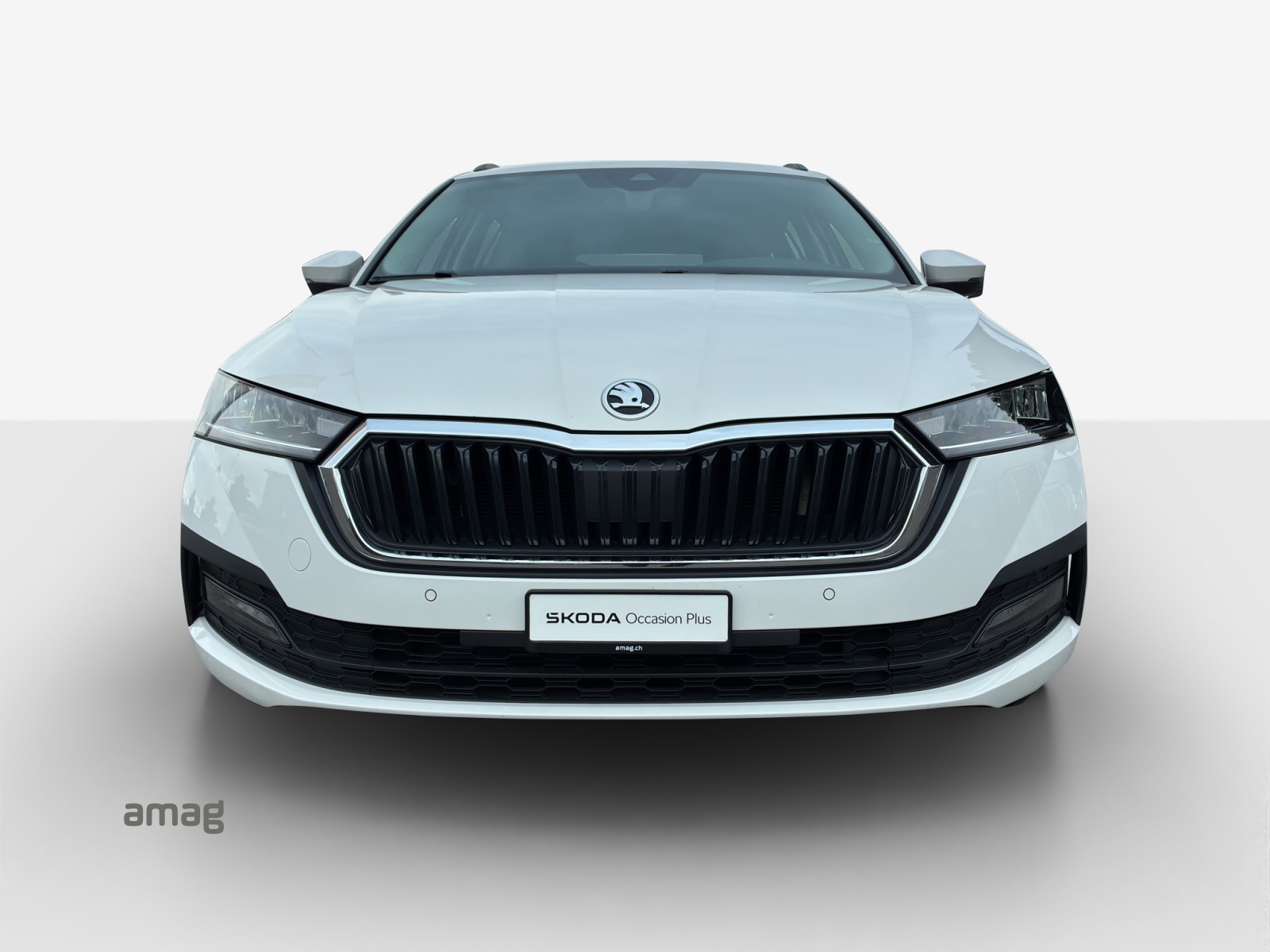SKODA Octavia Combi 2.0 TDI DSG Ambition-image-6