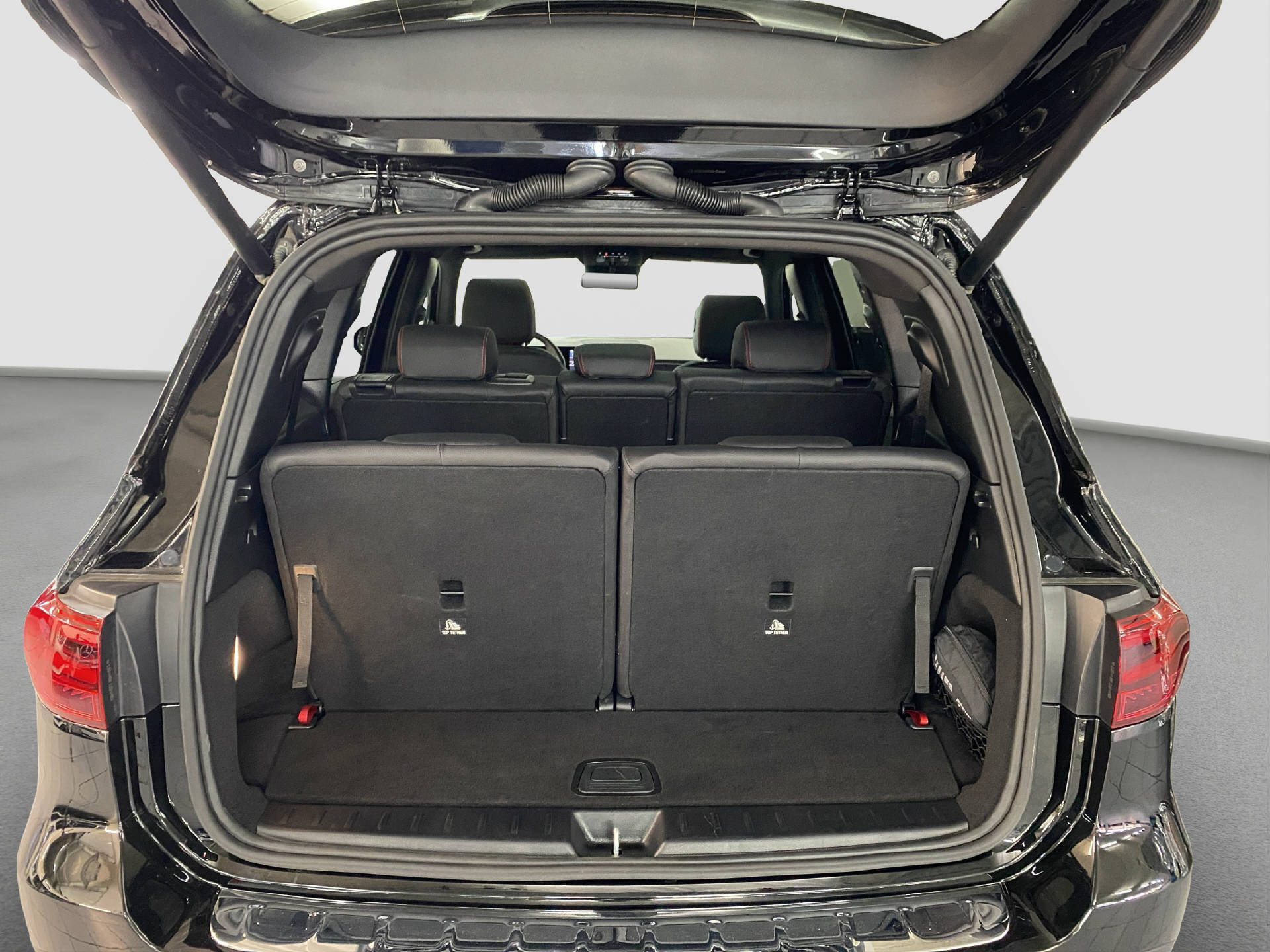 MERCEDES-BENZ GLB 220 AMG Line 4MATIC-image-14