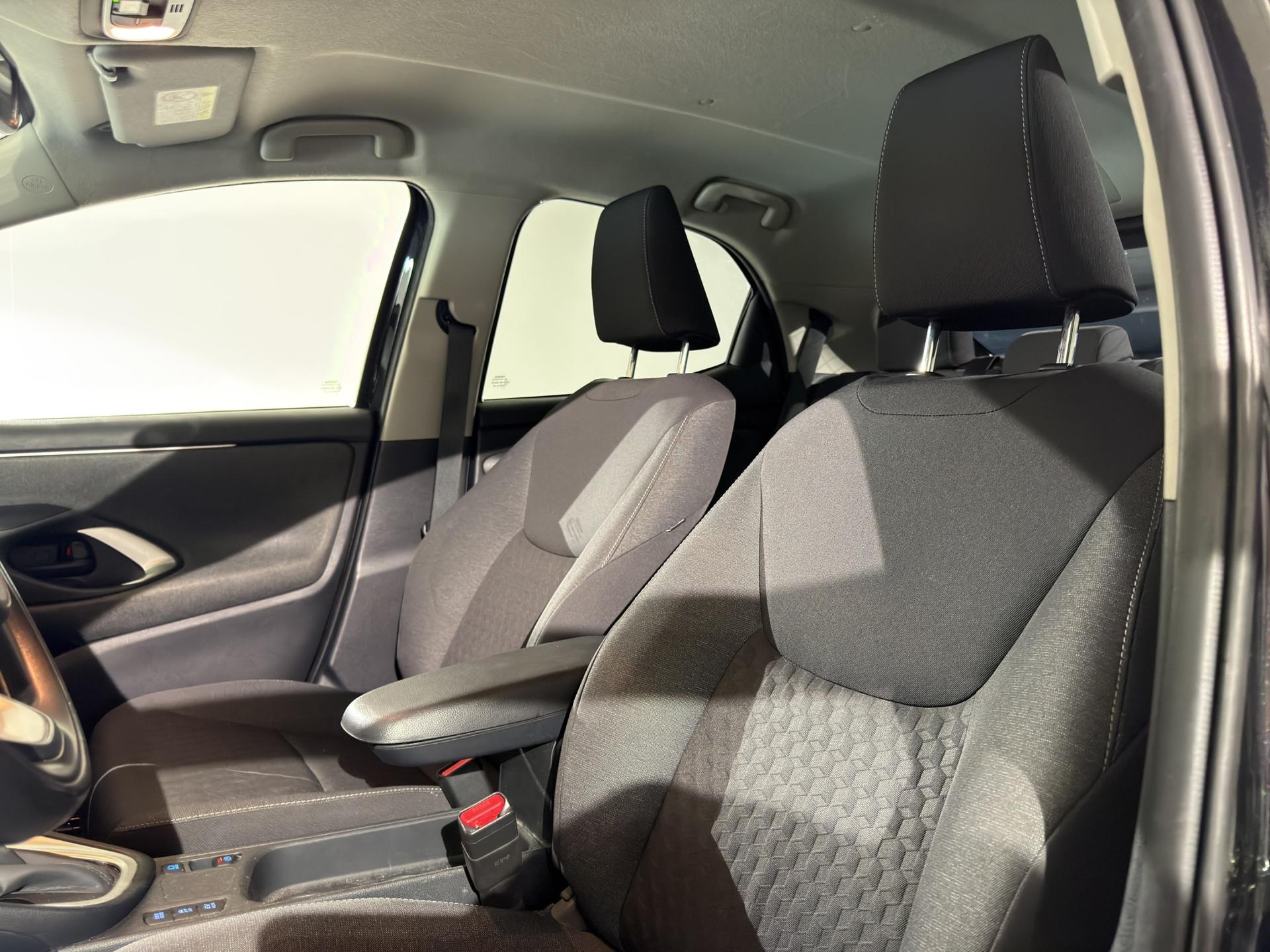 TOYOTA Yaris 1.5 Trend e-CVT-image-18