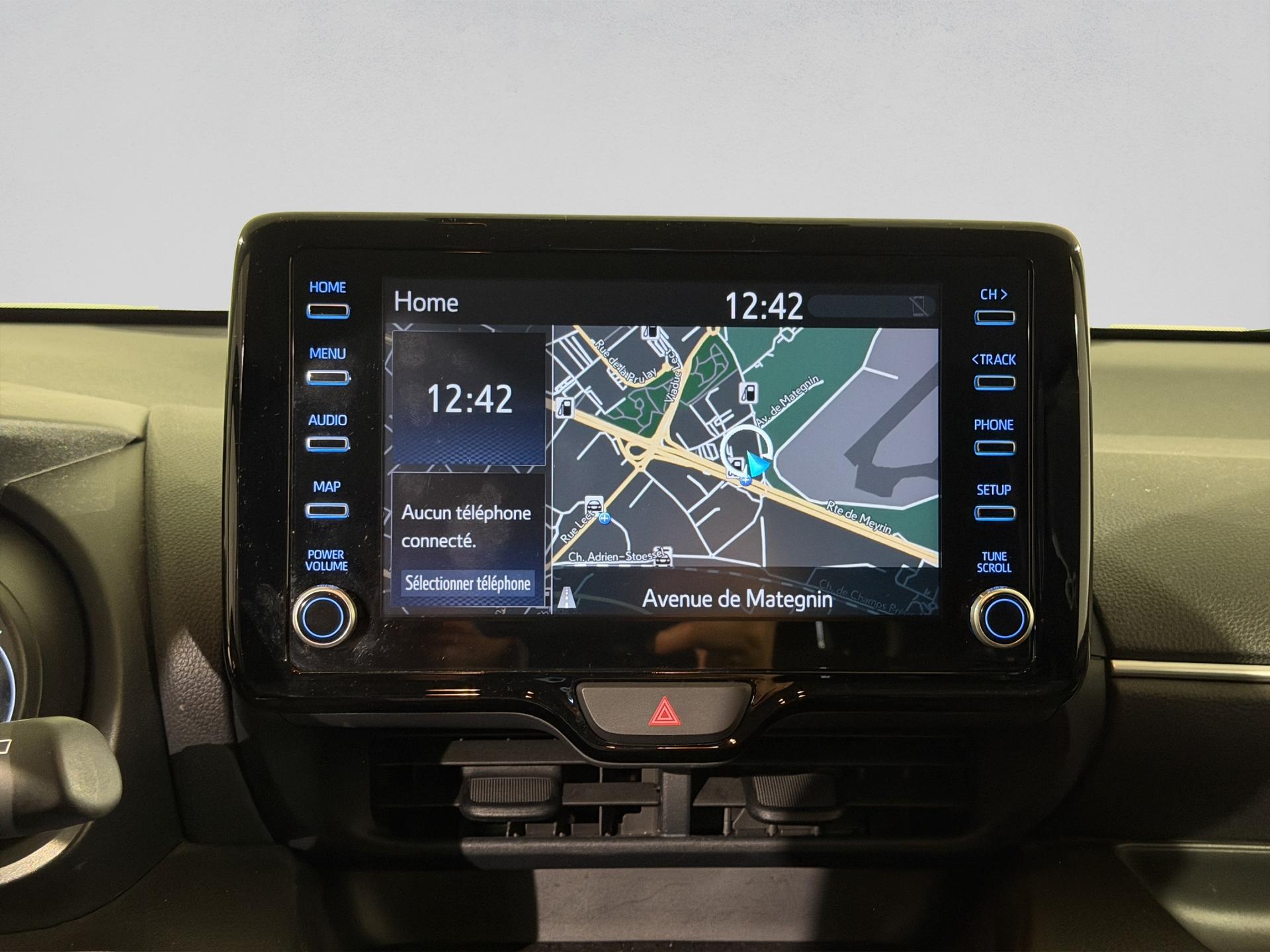 TOYOTA Yaris 1.5 Trend e-CVT-image-12