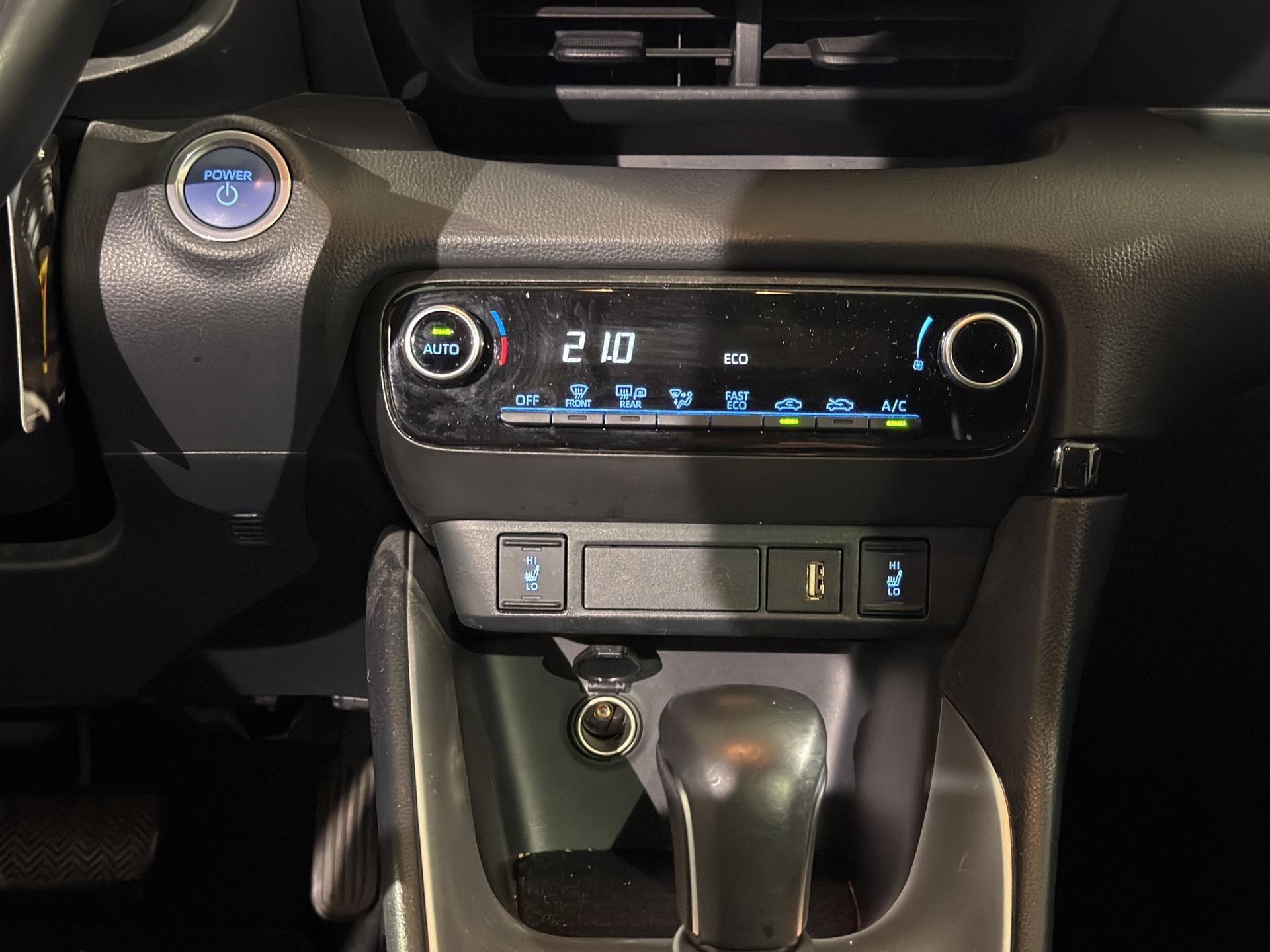 TOYOTA Yaris 1.5 Trend e-CVT-image-11