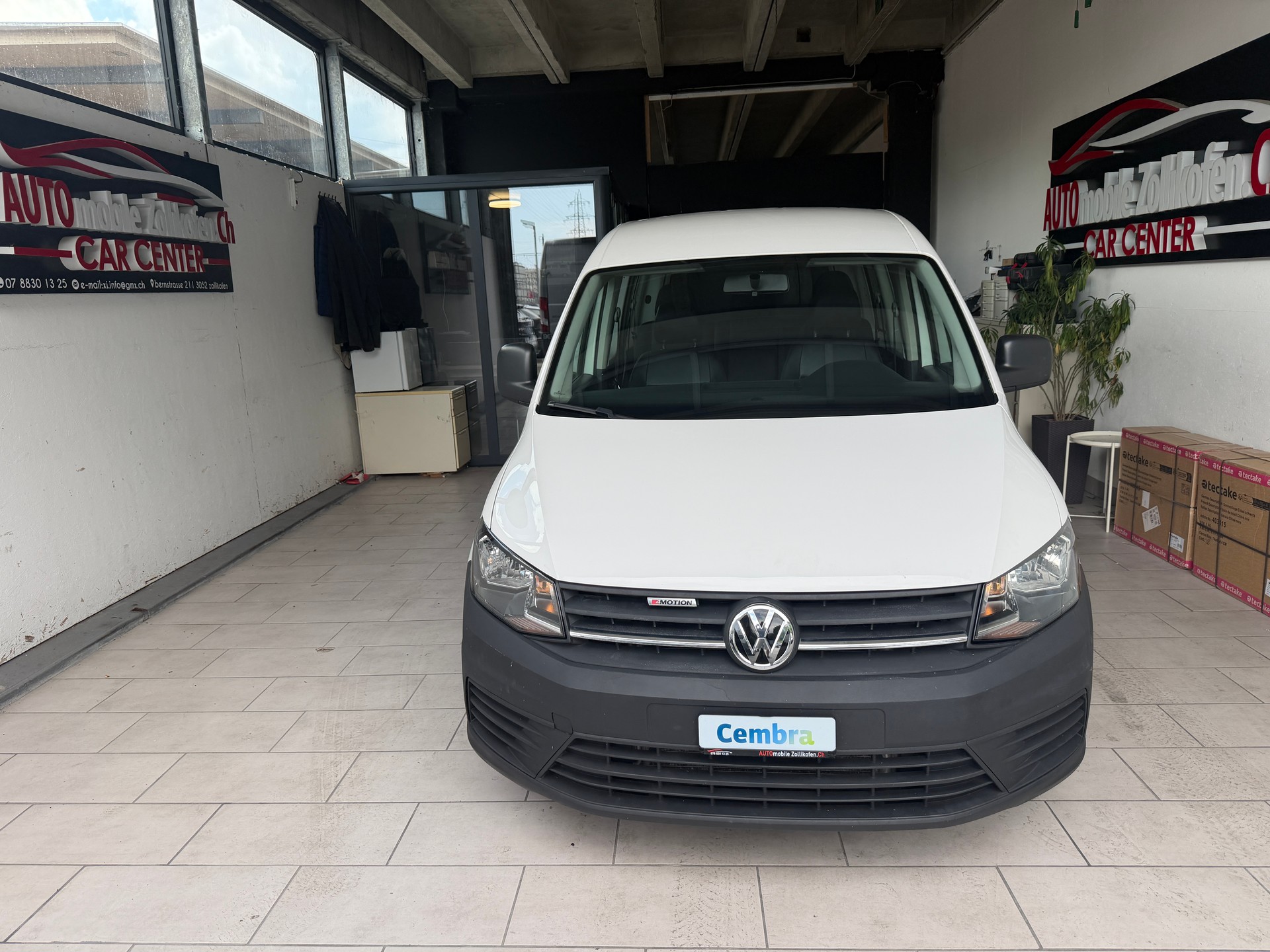 VW Caddy 2.0 TDI Trendline 4Motion-image-1