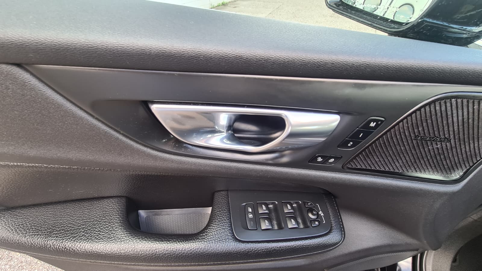 VOLVO V60 B4 Diesel Mild Hybrid Inscription Geartronic ** Voll-Leder ** Gr-Navi ** RF-Kamera 360° ** Sitzmemory ** Ab MFK **-image-11