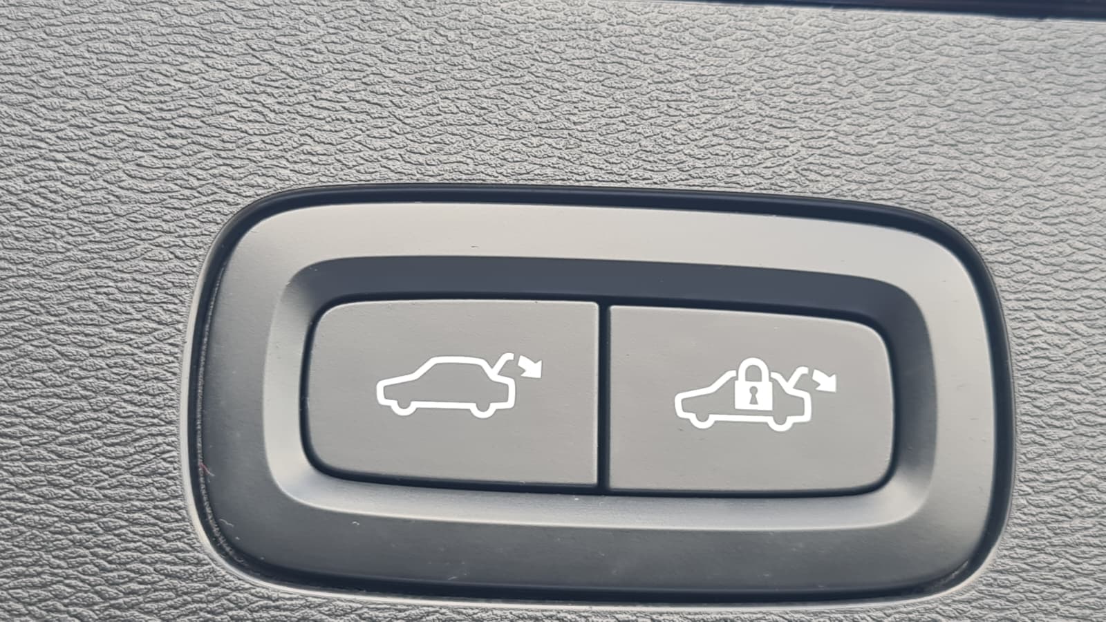 VOLVO V60 B4 Diesel Mild Hybrid Inscription Geartronic ** Voll-Leder ** Gr-Navi ** RF-Kamera 360° ** Sitzmemory ** Ab MFK **-image-10