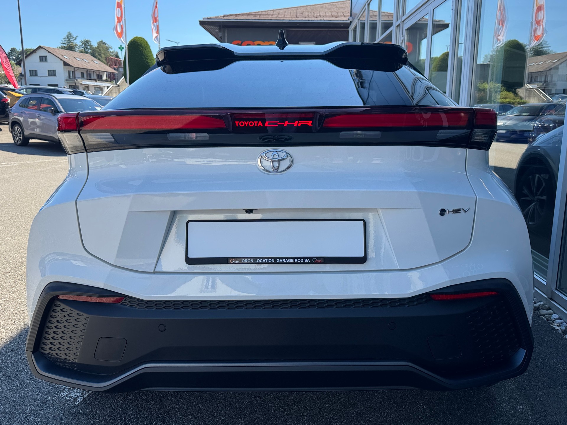 TOYOTA C-HR 1.8 HSD CVT Swiss Edition-image-7