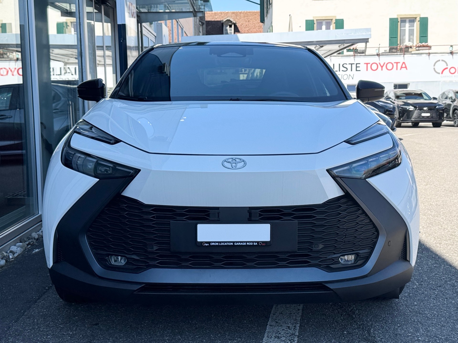 TOYOTA C-HR 1.8 HSD CVT Swiss Edition-image-2