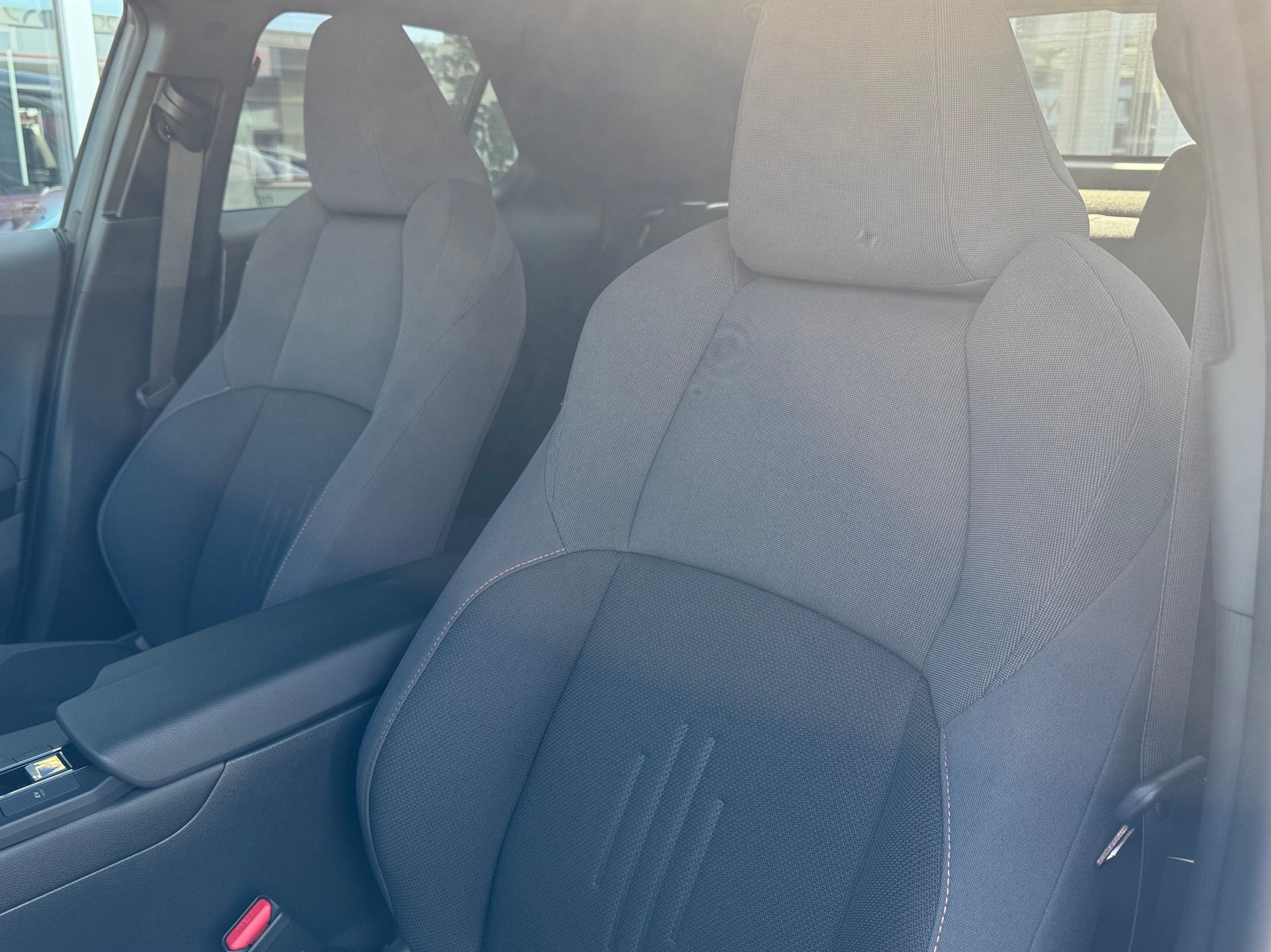 TOYOTA C-HR 1.8 HSD CVT Swiss Edition-image-10