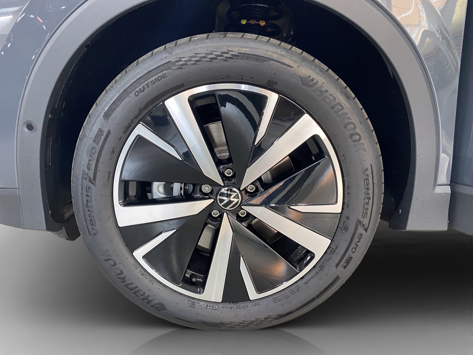 VW Tiguan 2.0 TSI DSG Life 4Motion-image-15