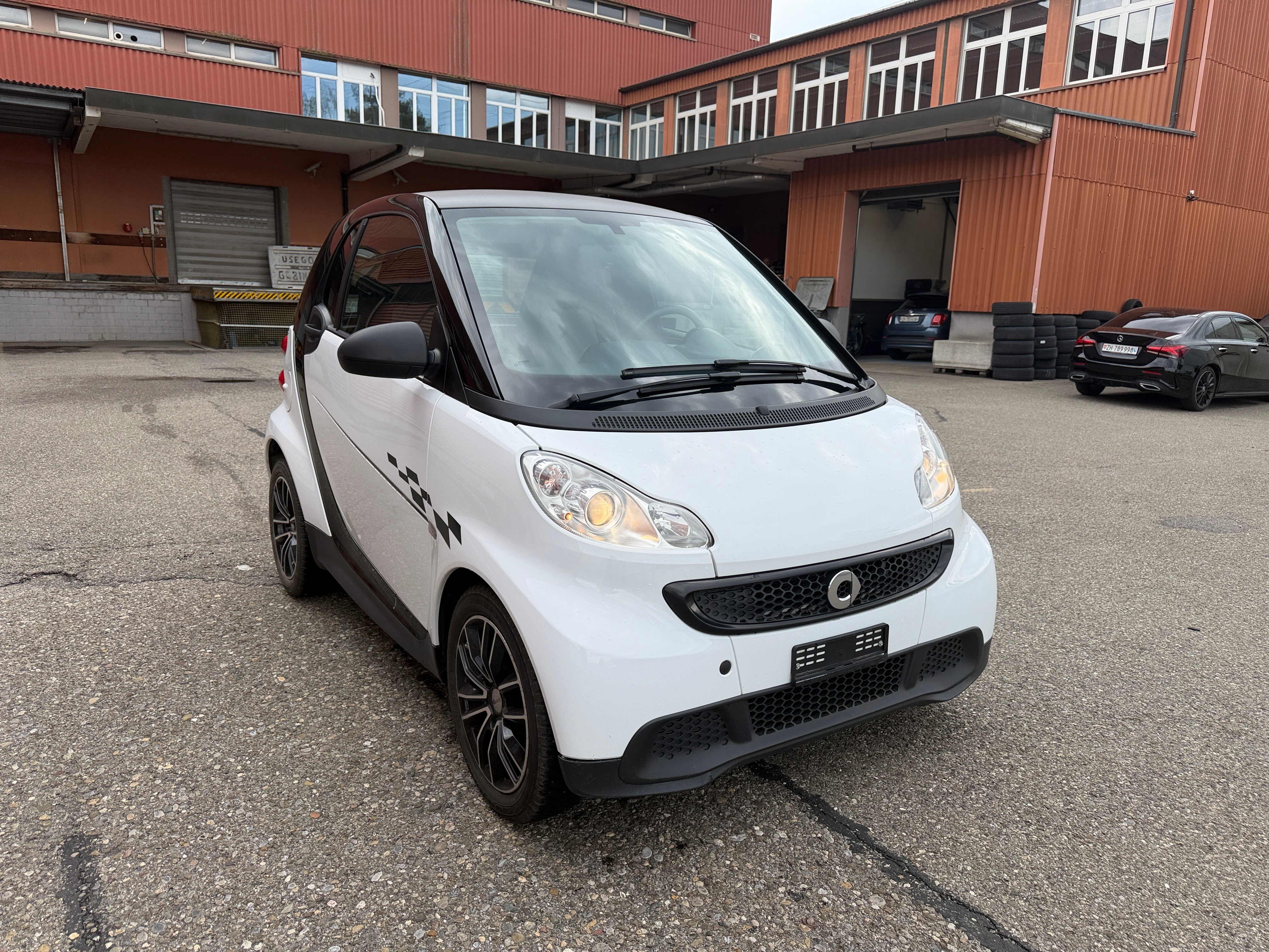 Car photo