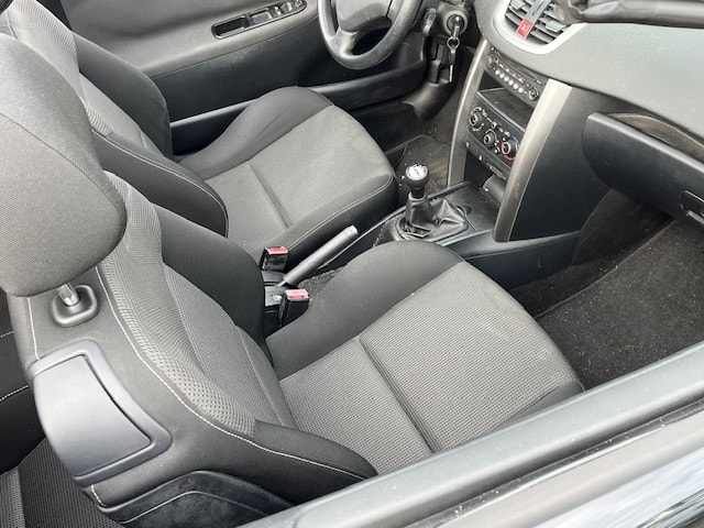 PEUGEOT 207 CC 1.6 16V Active-image-8