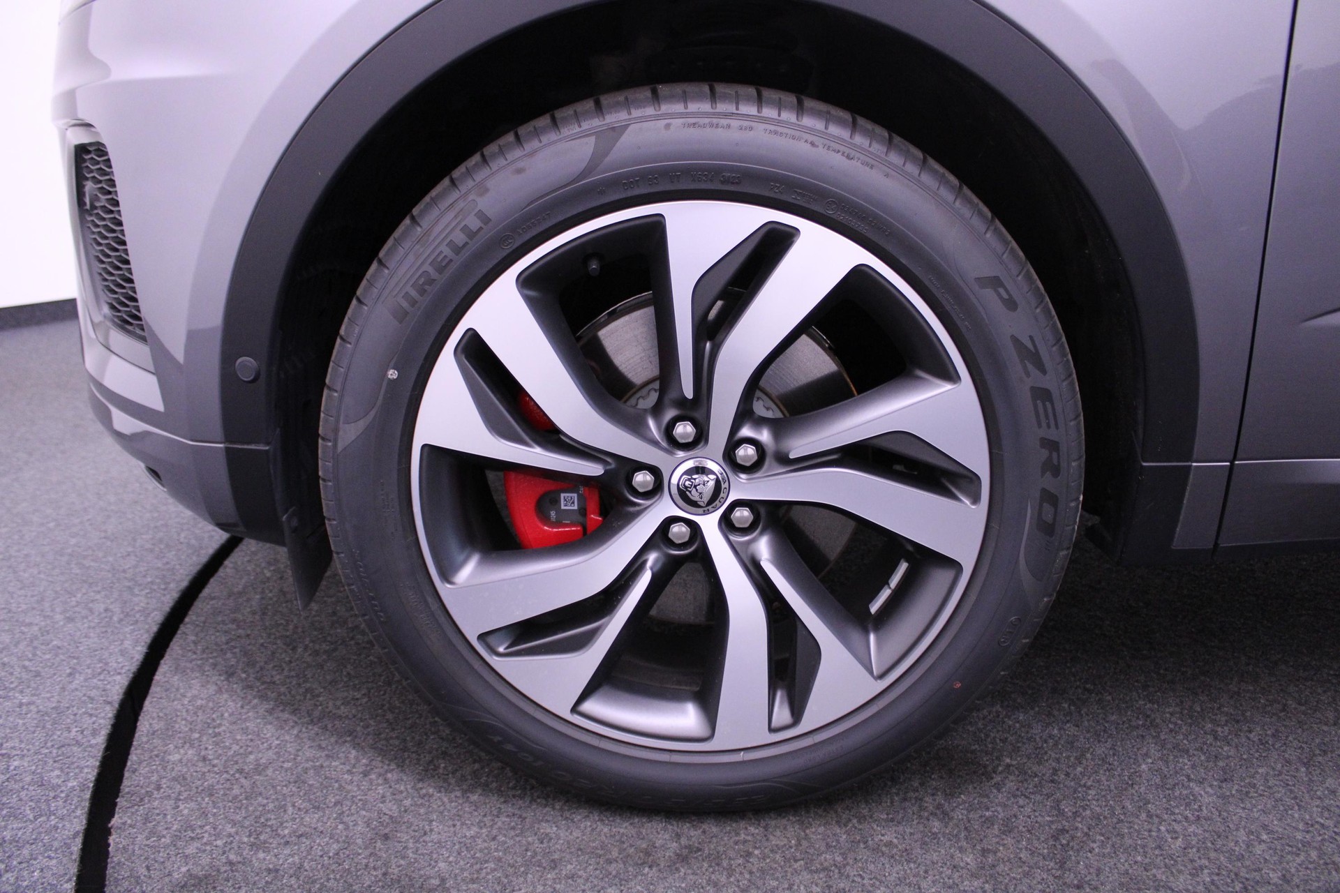 JAGUAR E-Pace 1.5 T 300e R-Dynamic SE AWD-image-5