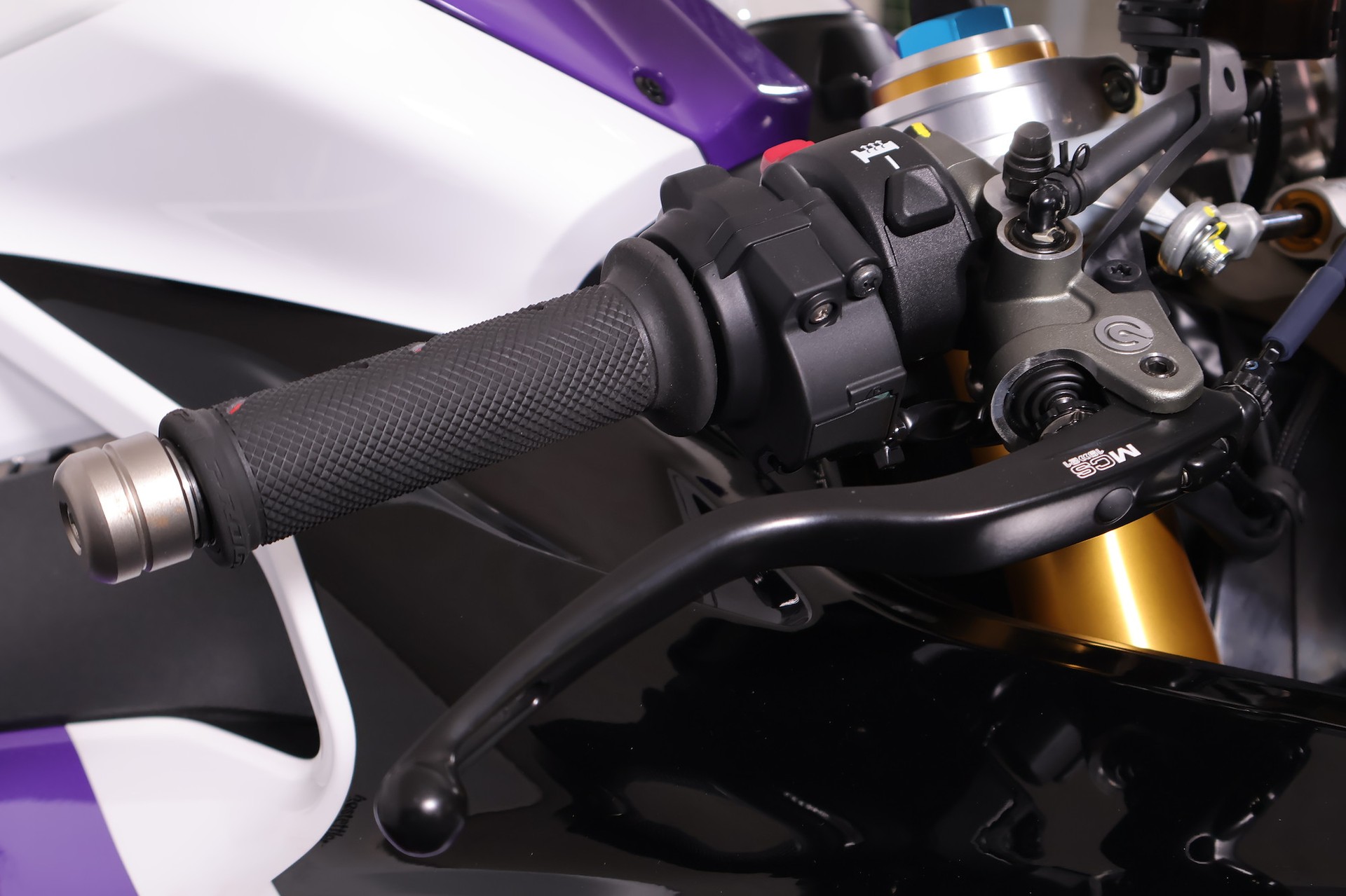 DUCATI Panigale V4 2023 Racing Replica Martin-image-12