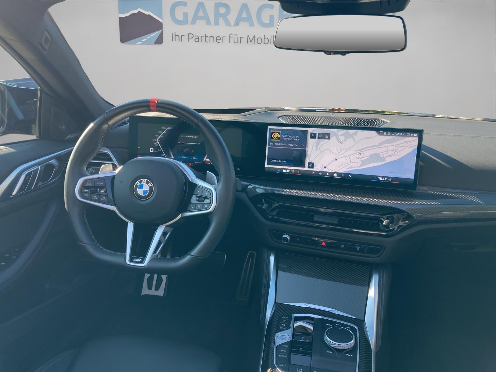 BMW M440i xDrive Cabrio-image-14
