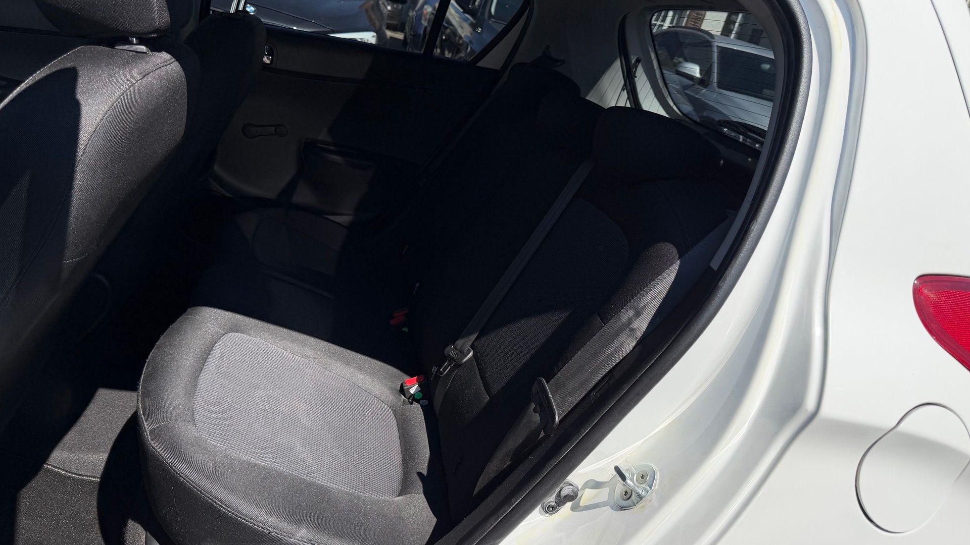 HYUNDAI i20 1.2 Comfort-image-10
