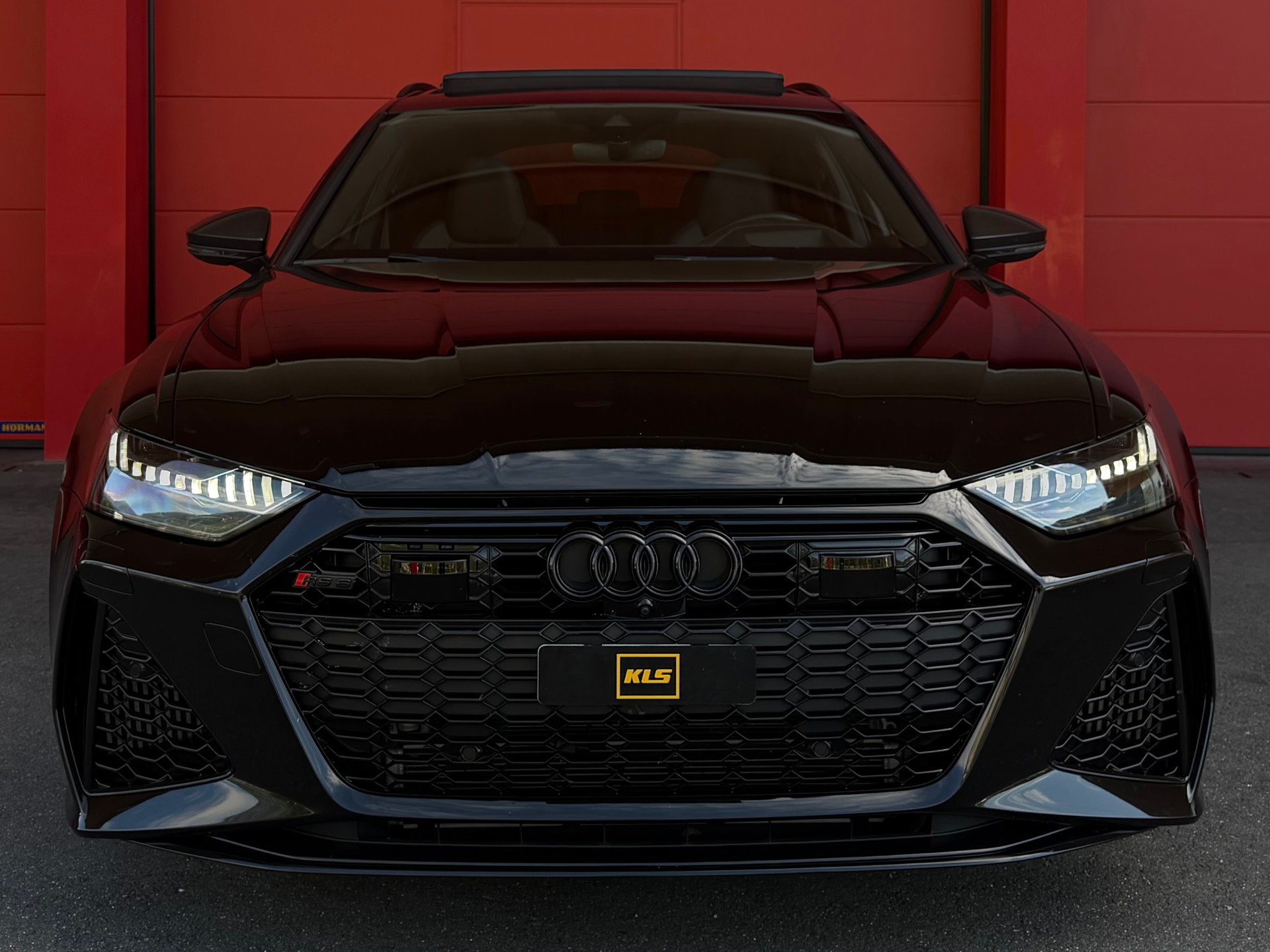 AUDI RS6 Avant 4.0 TFSI V8 quattro-image-1