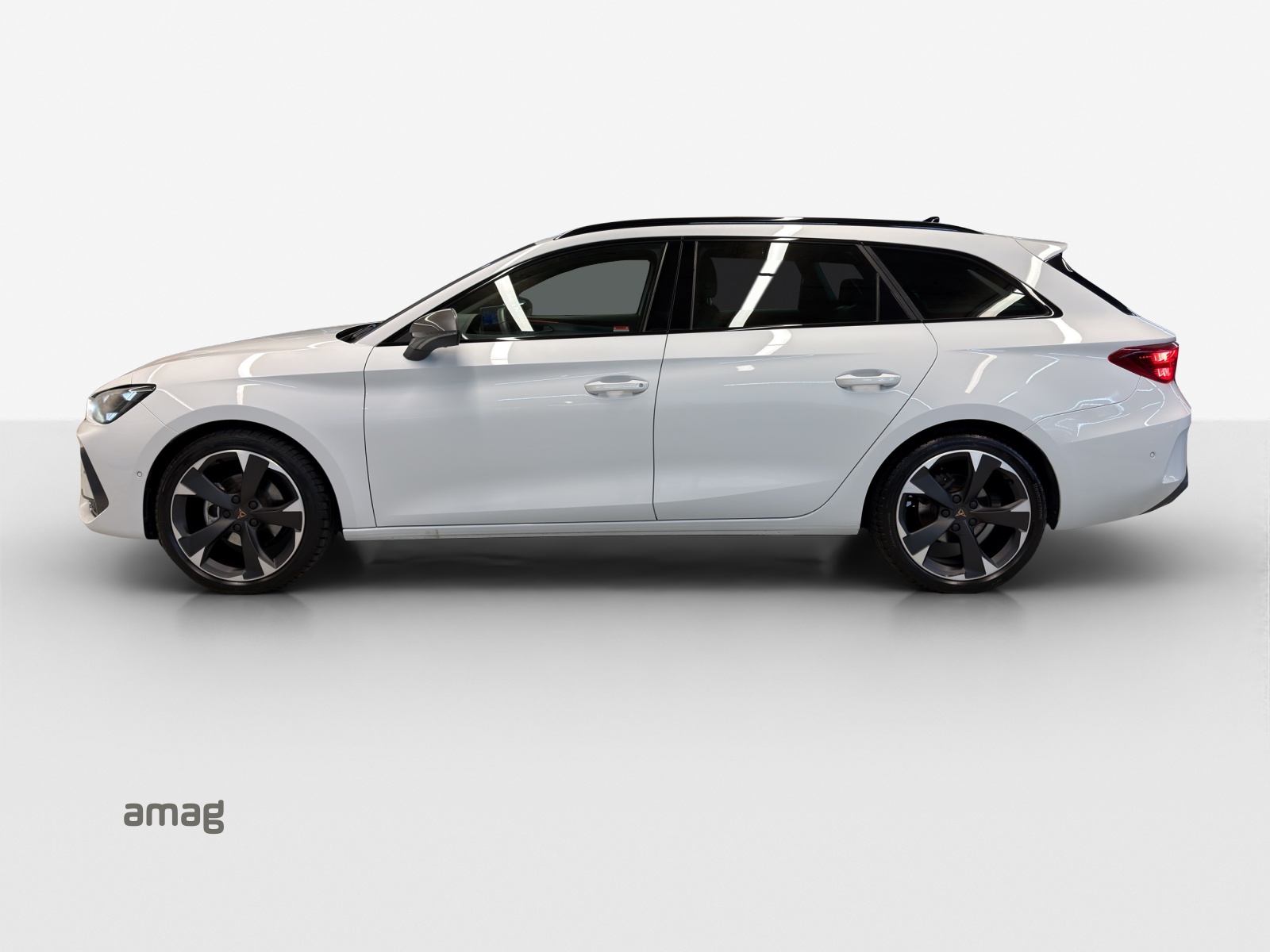 CUPRA LEON ST 1.5 eTSI DSG-image-1