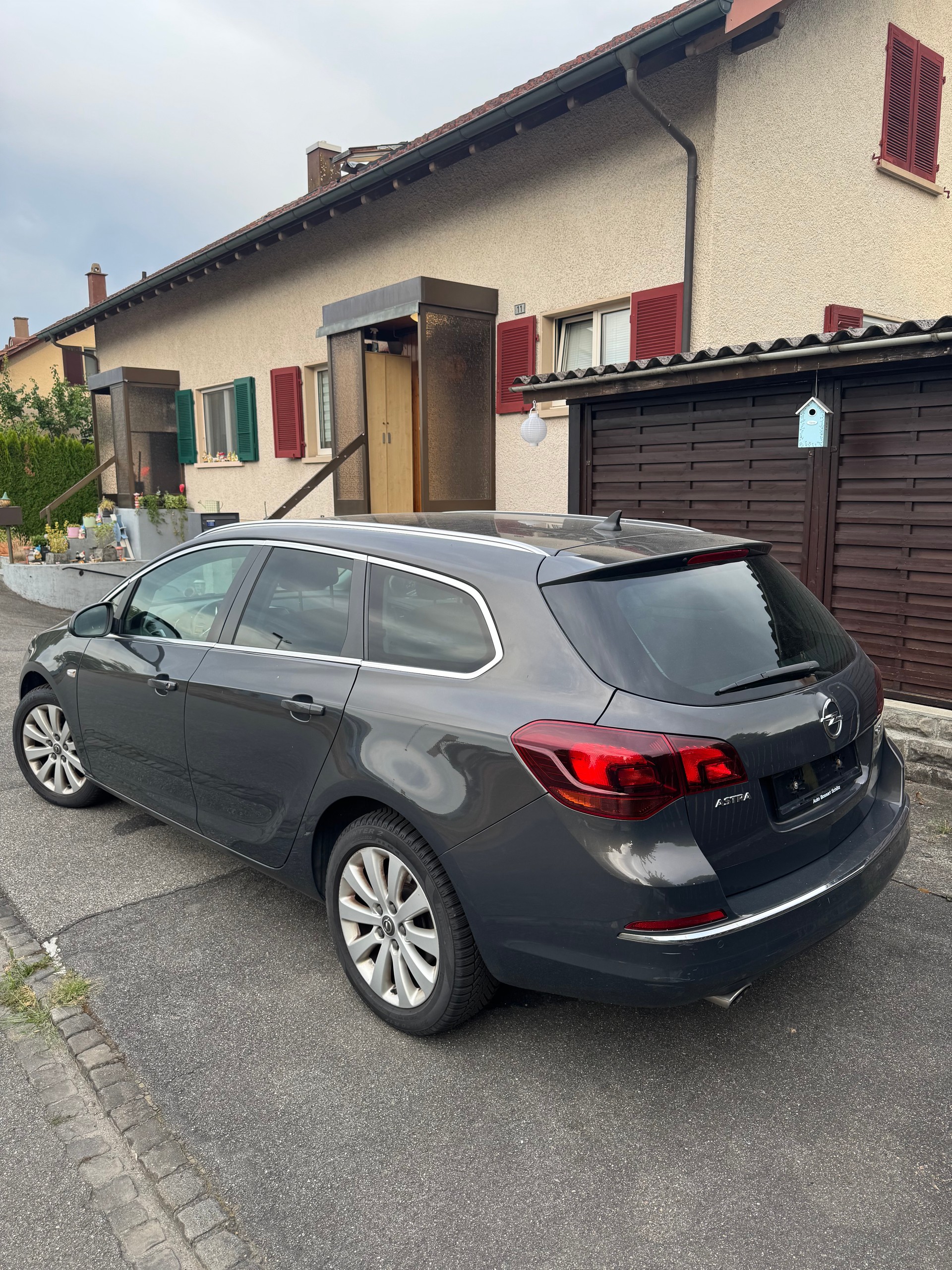 OPEL Astra SportsTourer 2.0 CDTi Cosmo Automatic-image-2