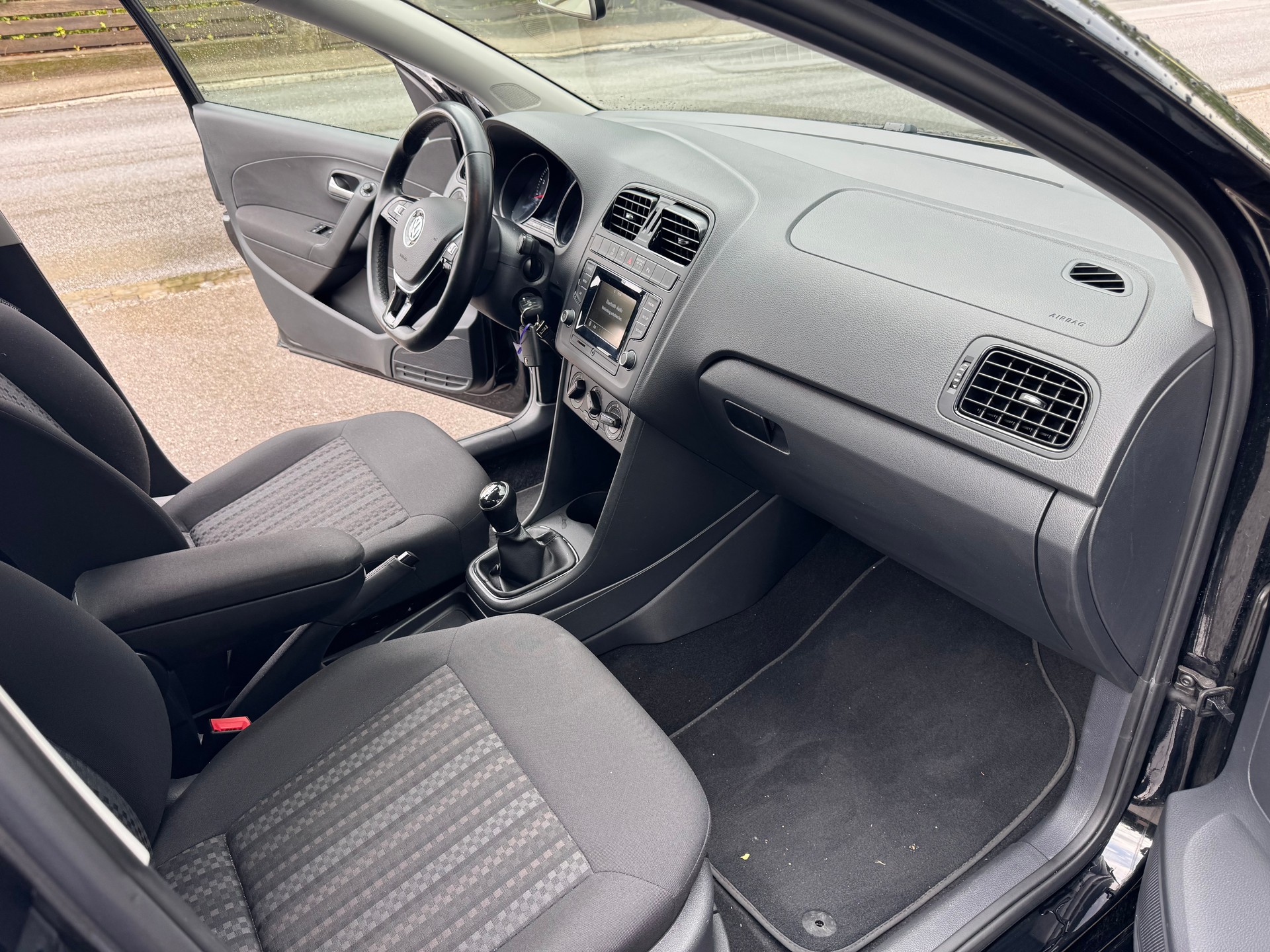 VW Polo 1.0 BMT Trendline-image-9