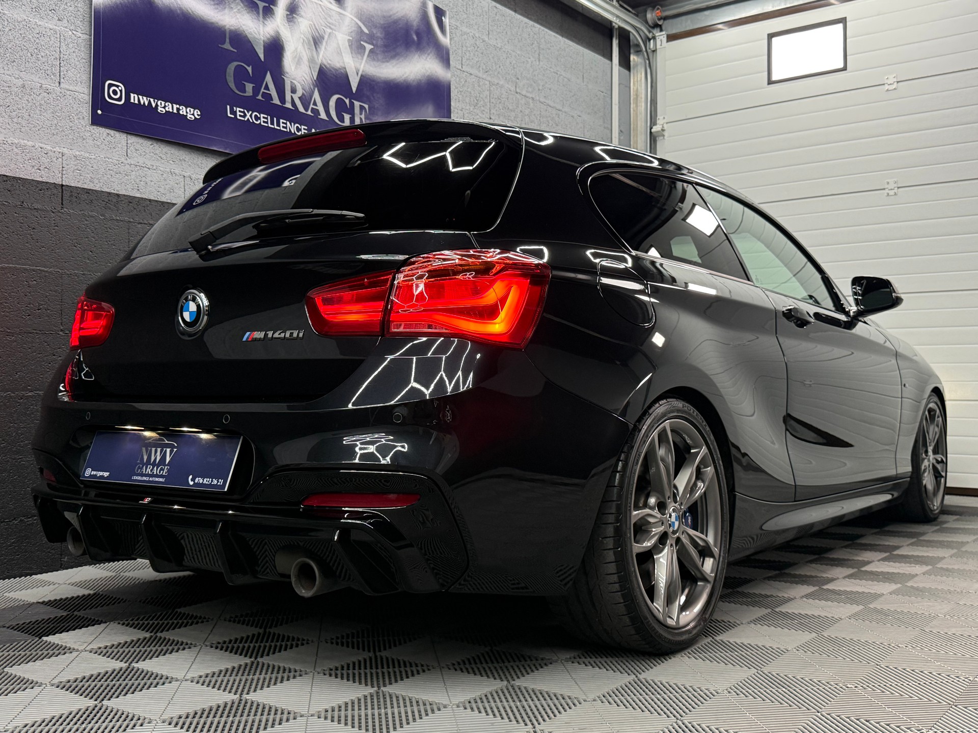 BMW M140i xDrive Steptronic-image-6