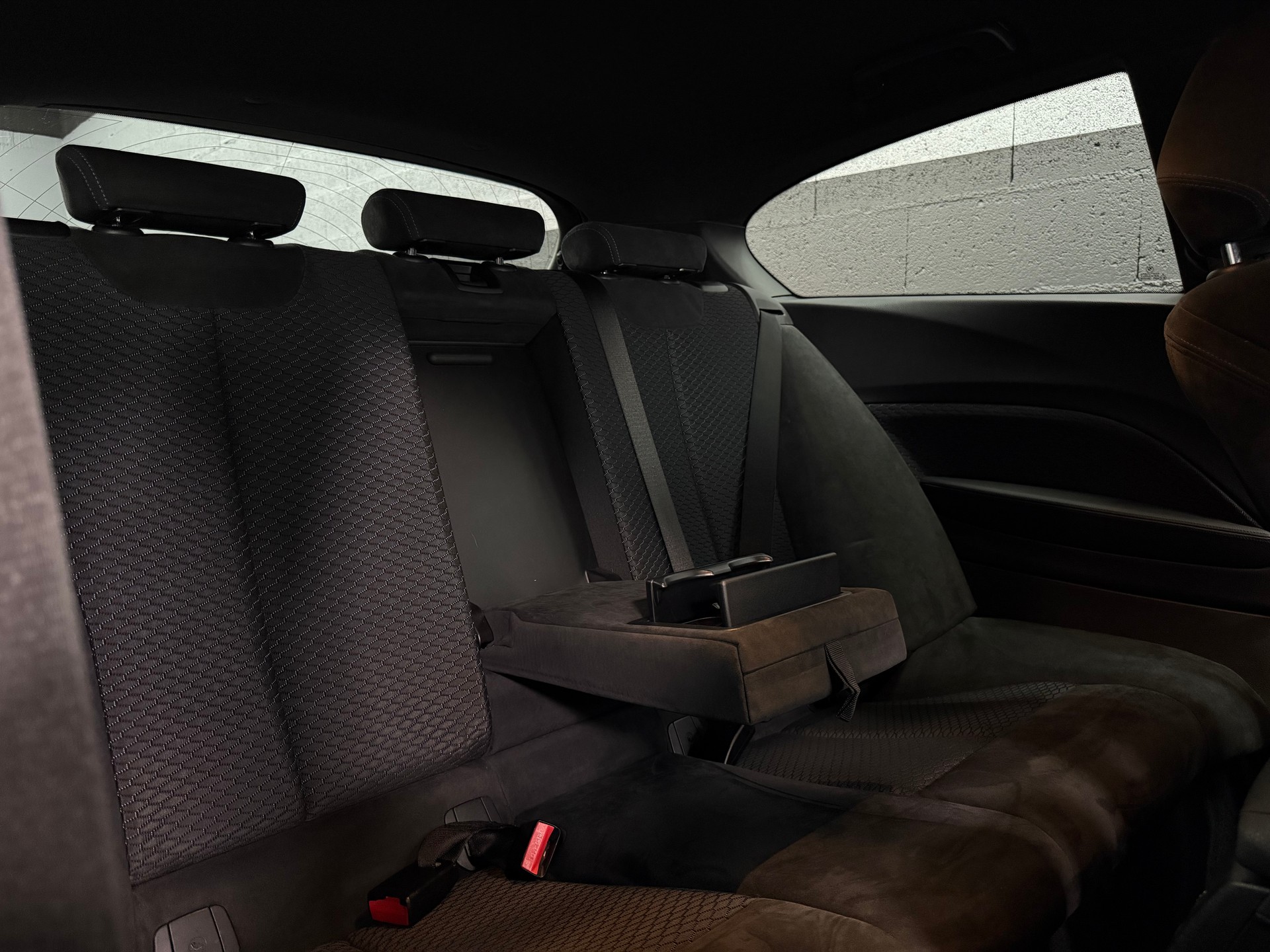 BMW M140i xDrive Steptronic-image-9