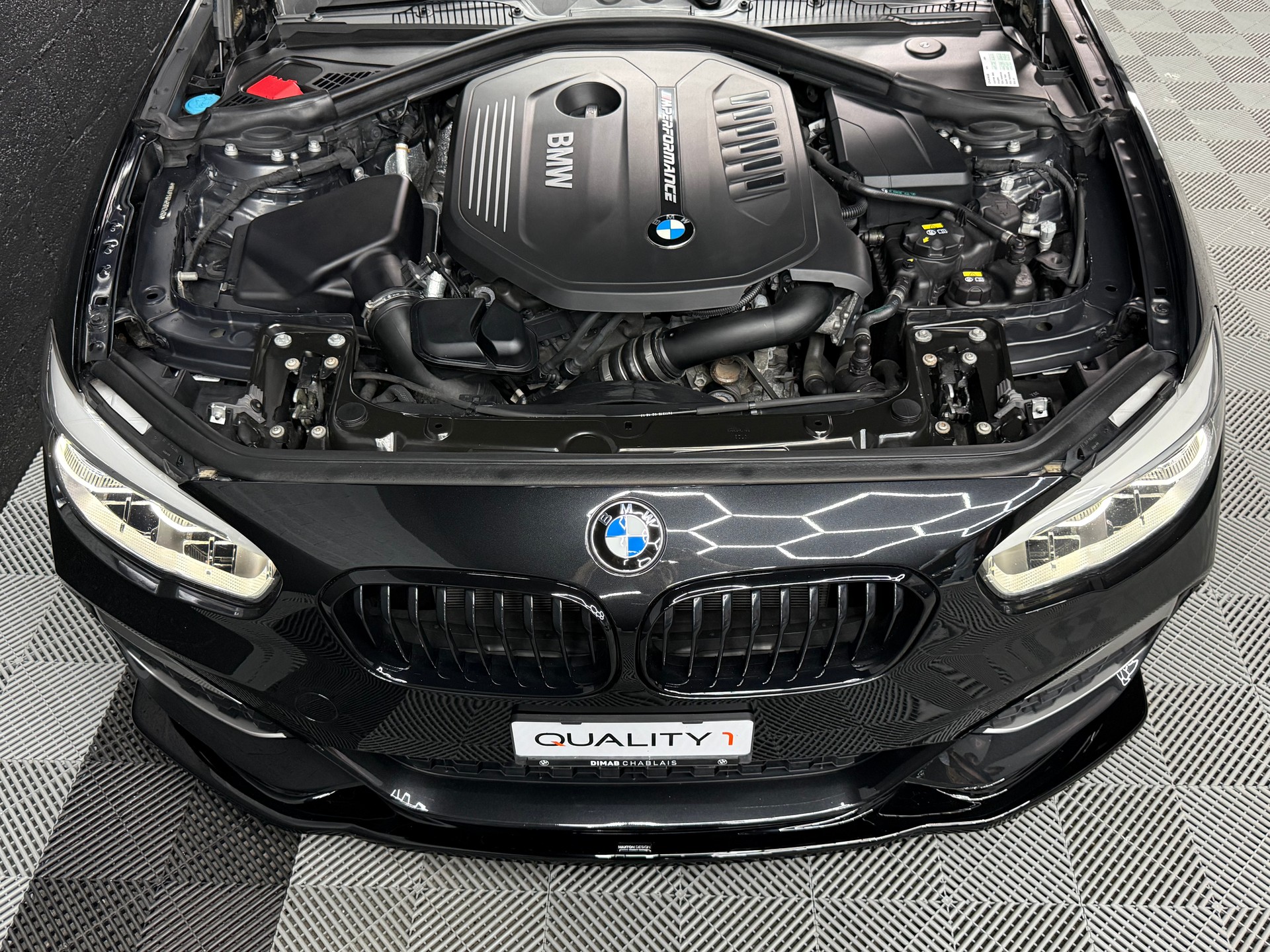 BMW M140i xDrive Steptronic-image-12