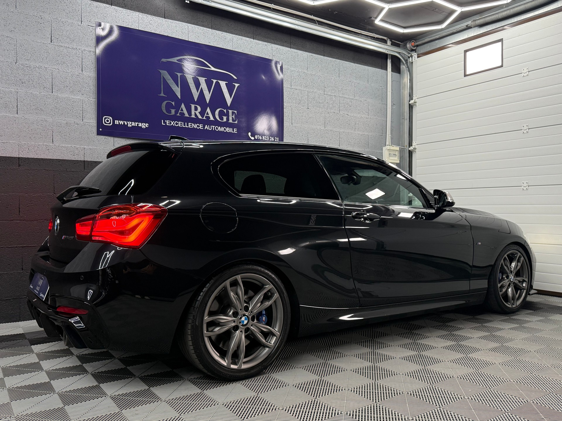 BMW M140i xDrive Steptronic-image-4