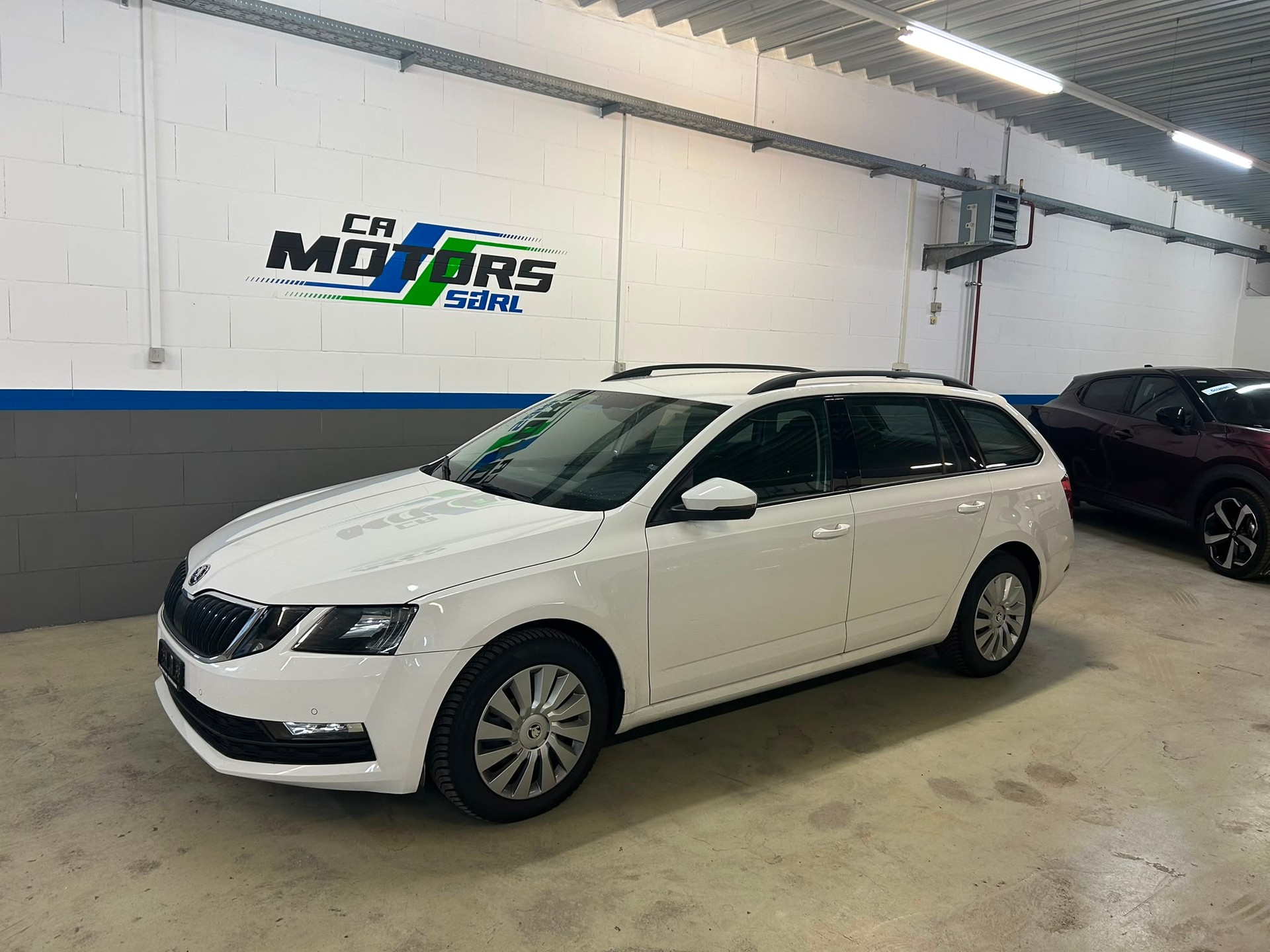 SKODA Octavia Combi 2.0 TSI Ambition 4x4 DSG-image-1