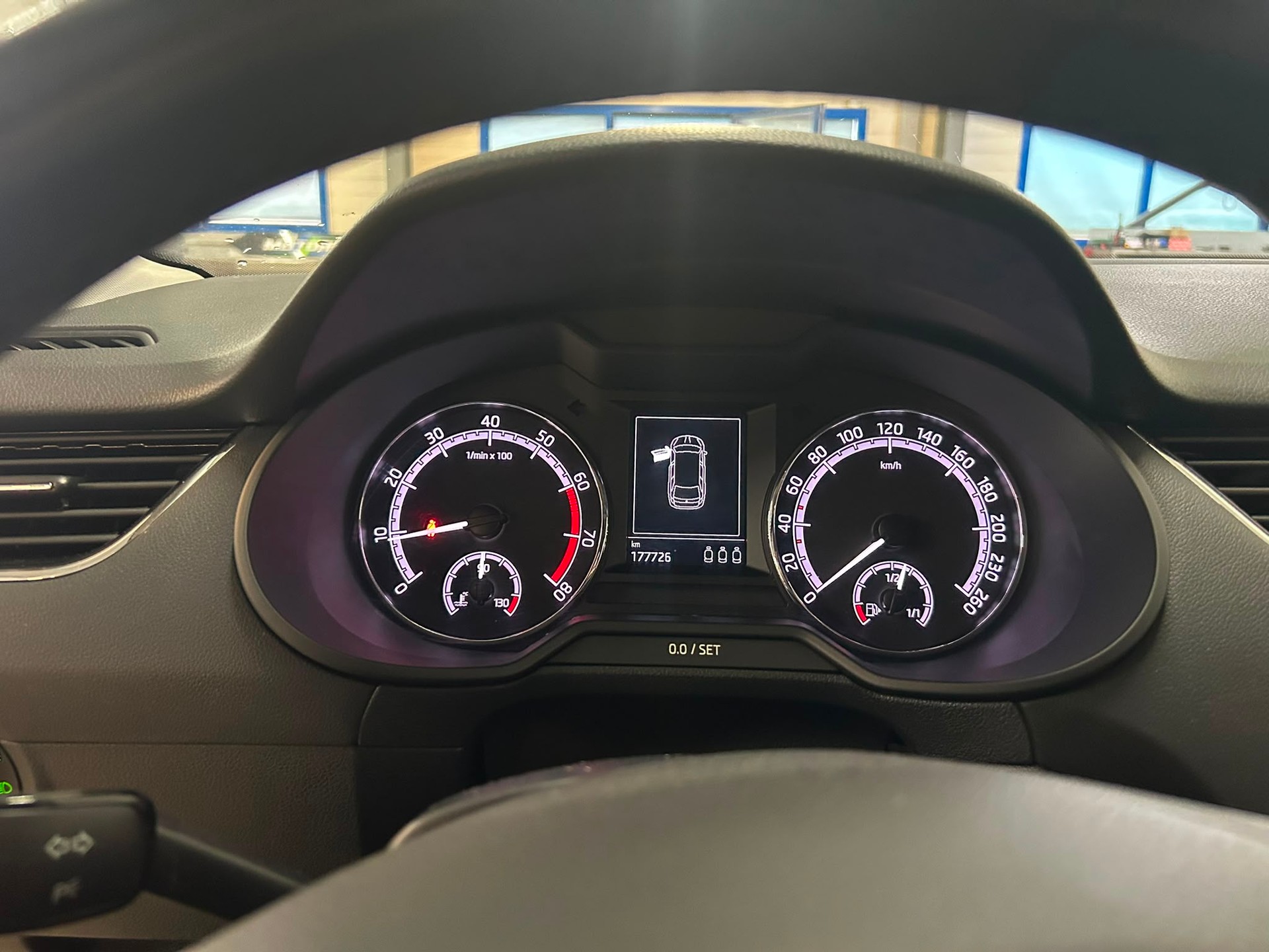 SKODA Octavia Combi 2.0 TSI Ambition 4x4 DSG-image-8