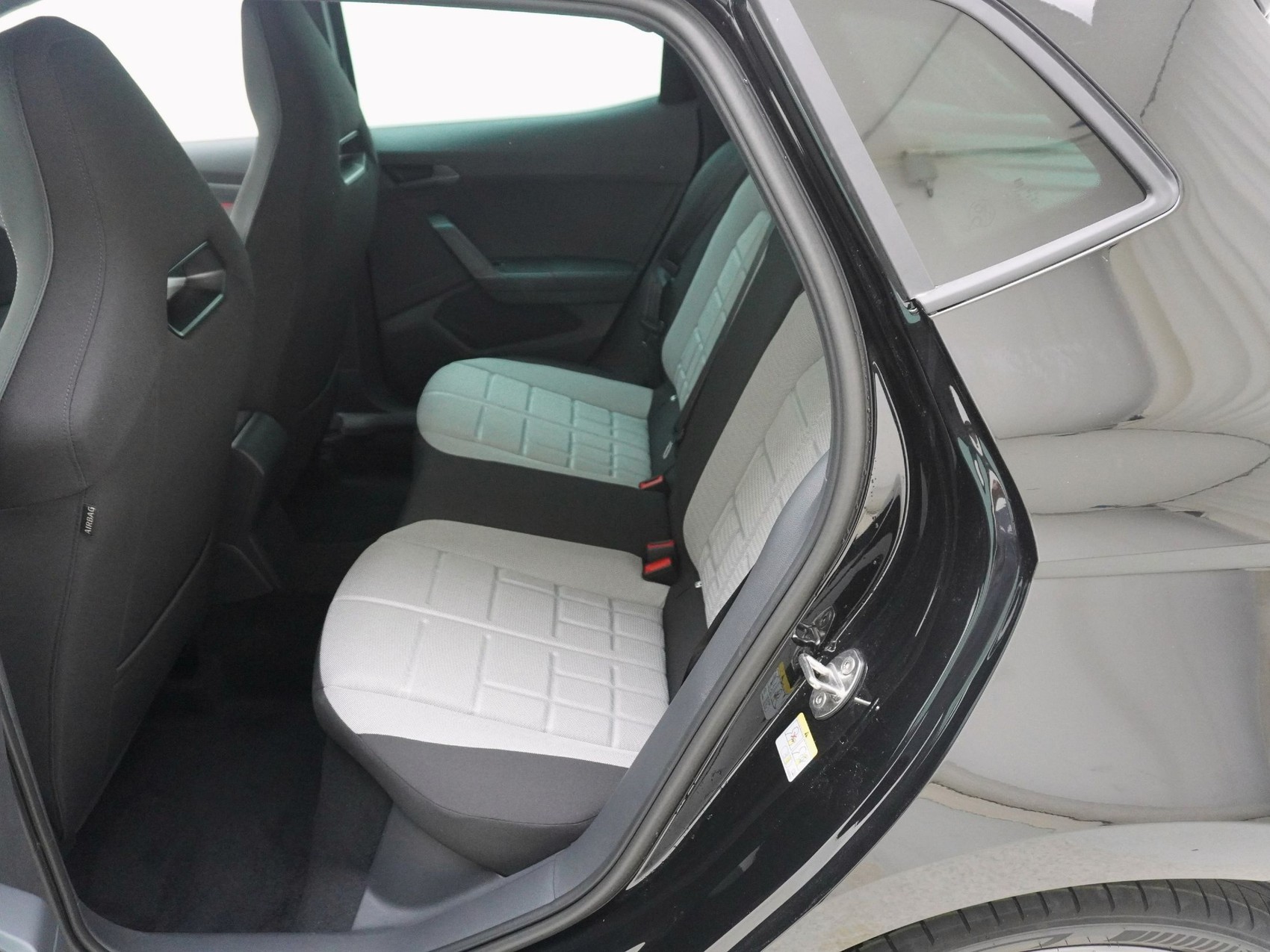 SEAT Ibiza 1.5 TSI FR DSG-image-13