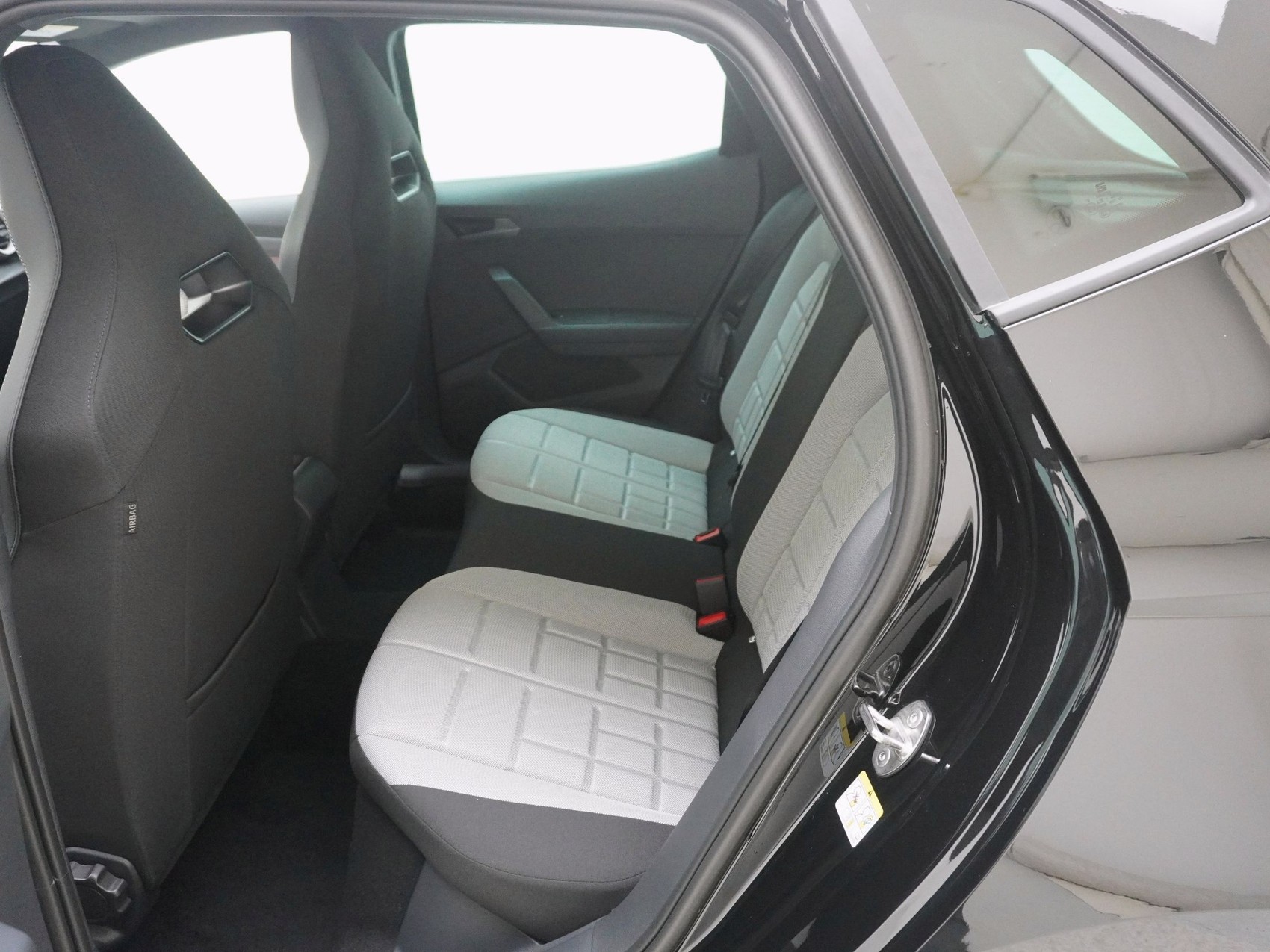SEAT Ibiza 1.5 TSI FR DSG-image-9