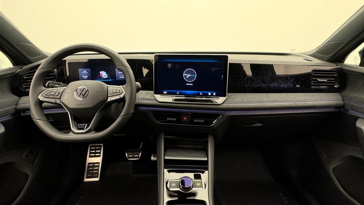 VW Tiguan 2.0 TDI SCR R-Line 4Motion DSG-image-5
