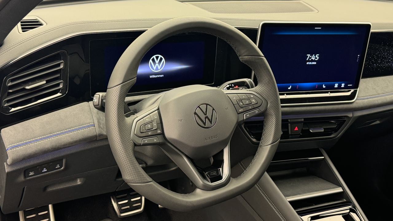 VW Tiguan 2.0 TDI SCR R-Line 4Motion DSG-image-6